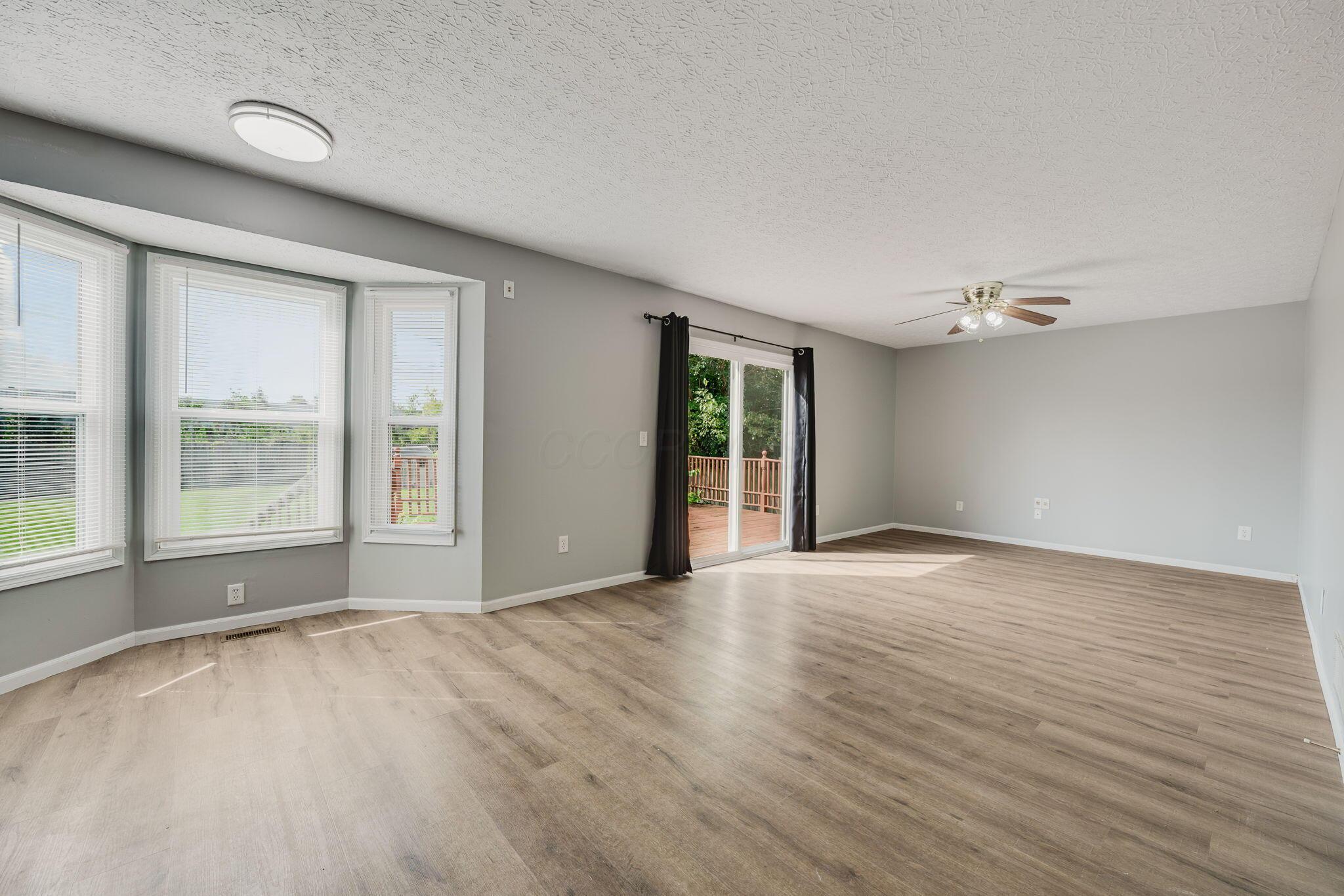 1144 Tenagra Way Property Photo 10