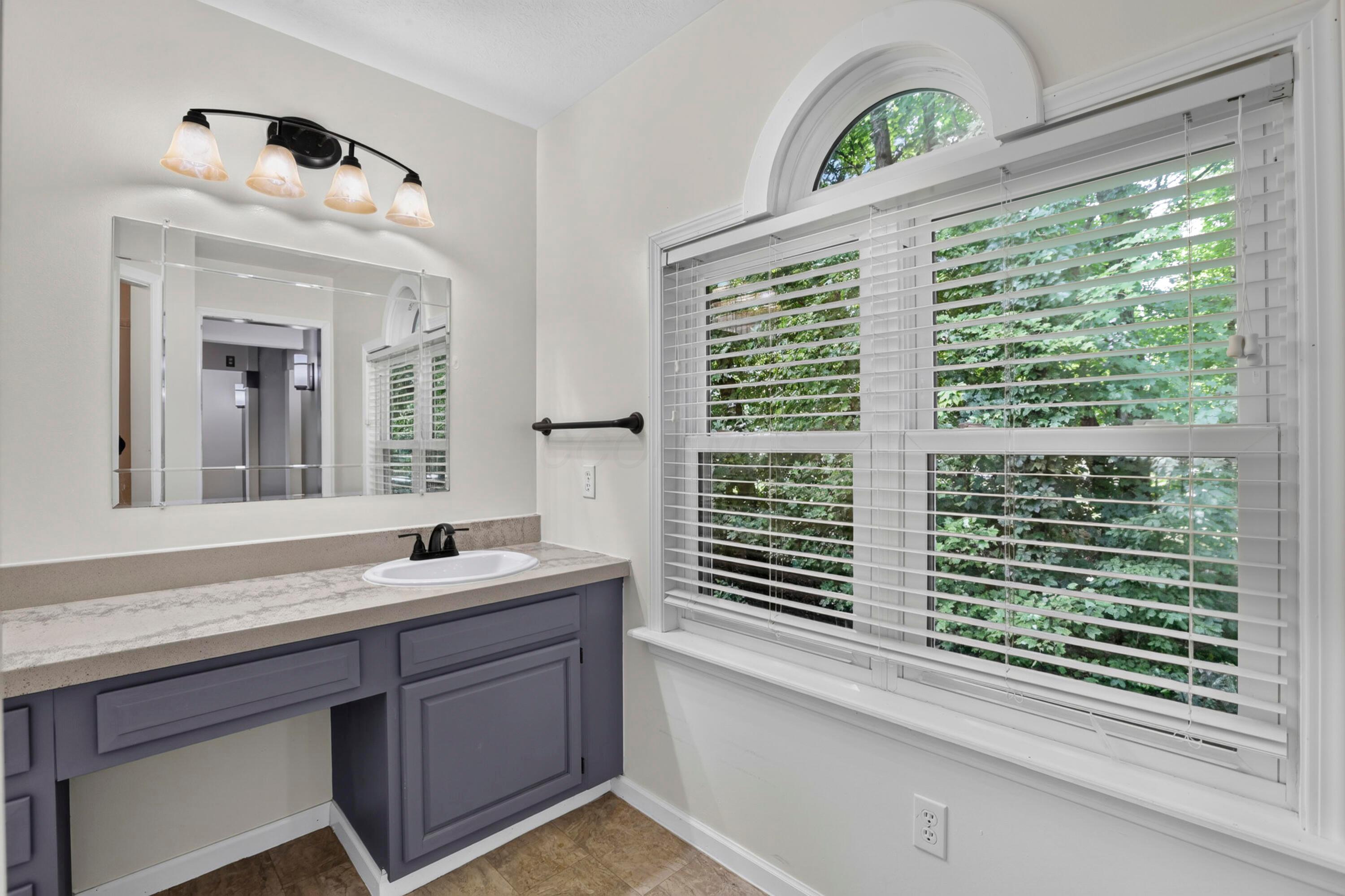 365 Valleybrook Circle Property Photo 20