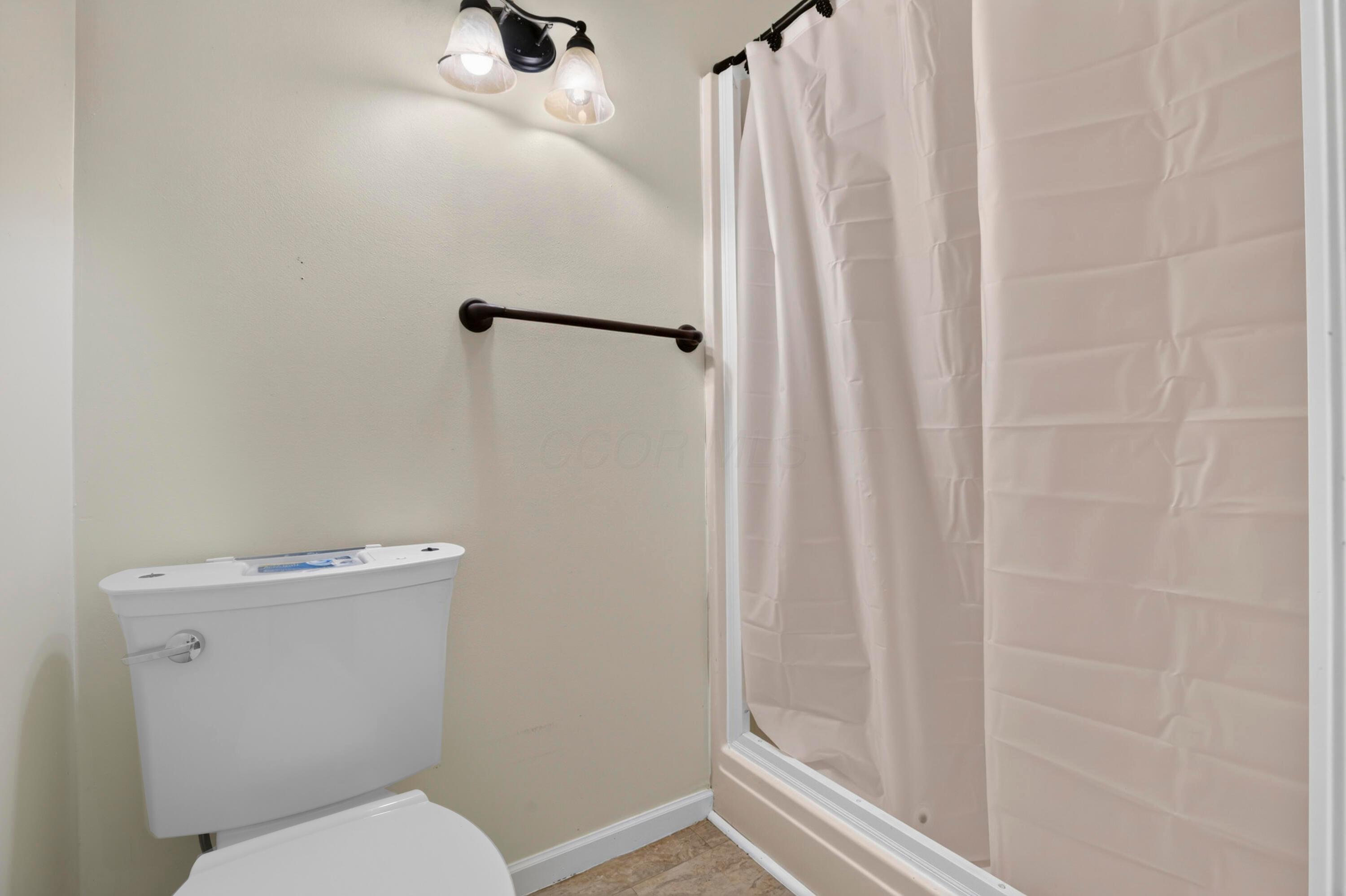 365 Valleybrook Circle Property Photo 21