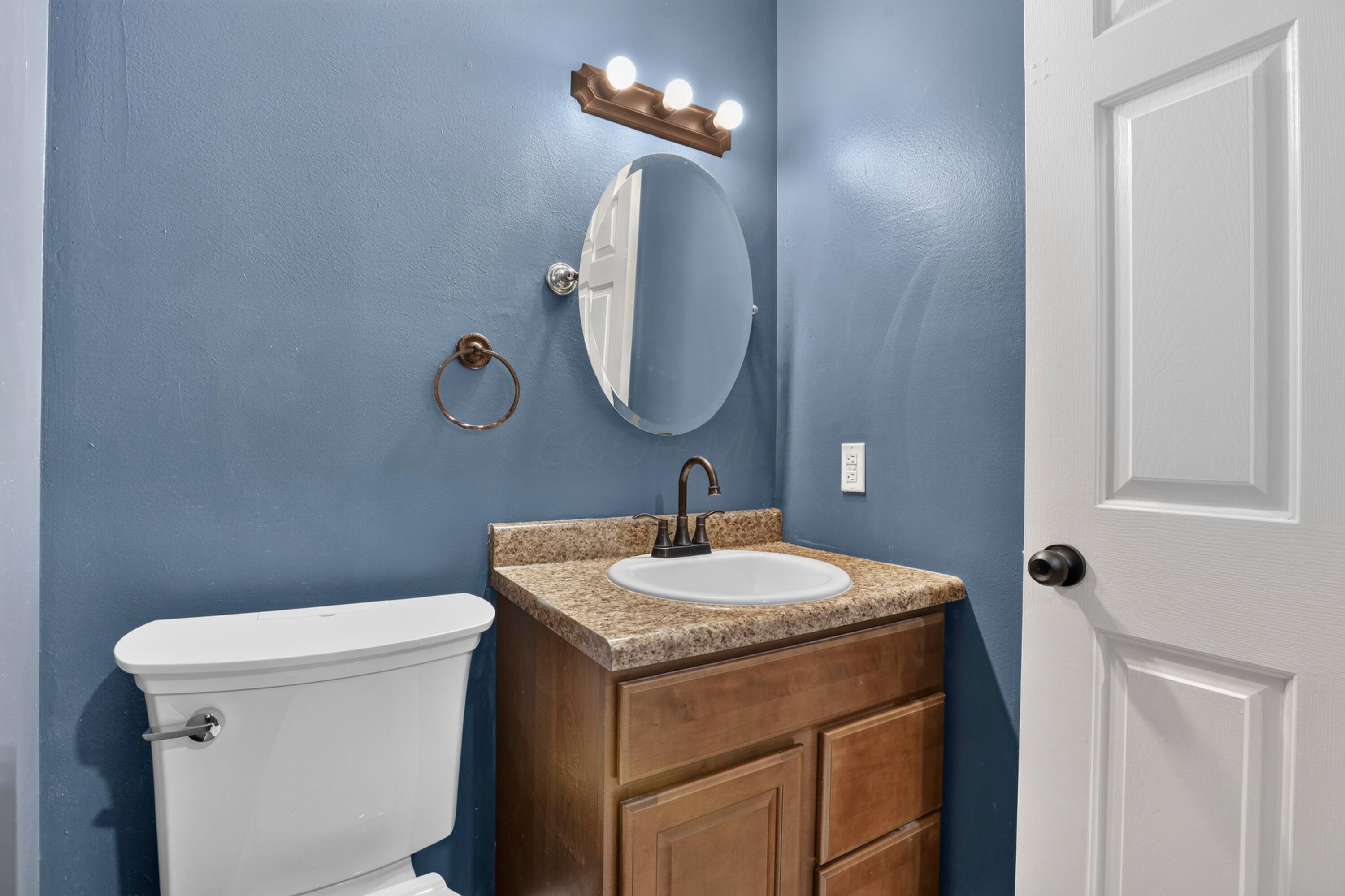 365 Valleybrook Circle Property Photo 32