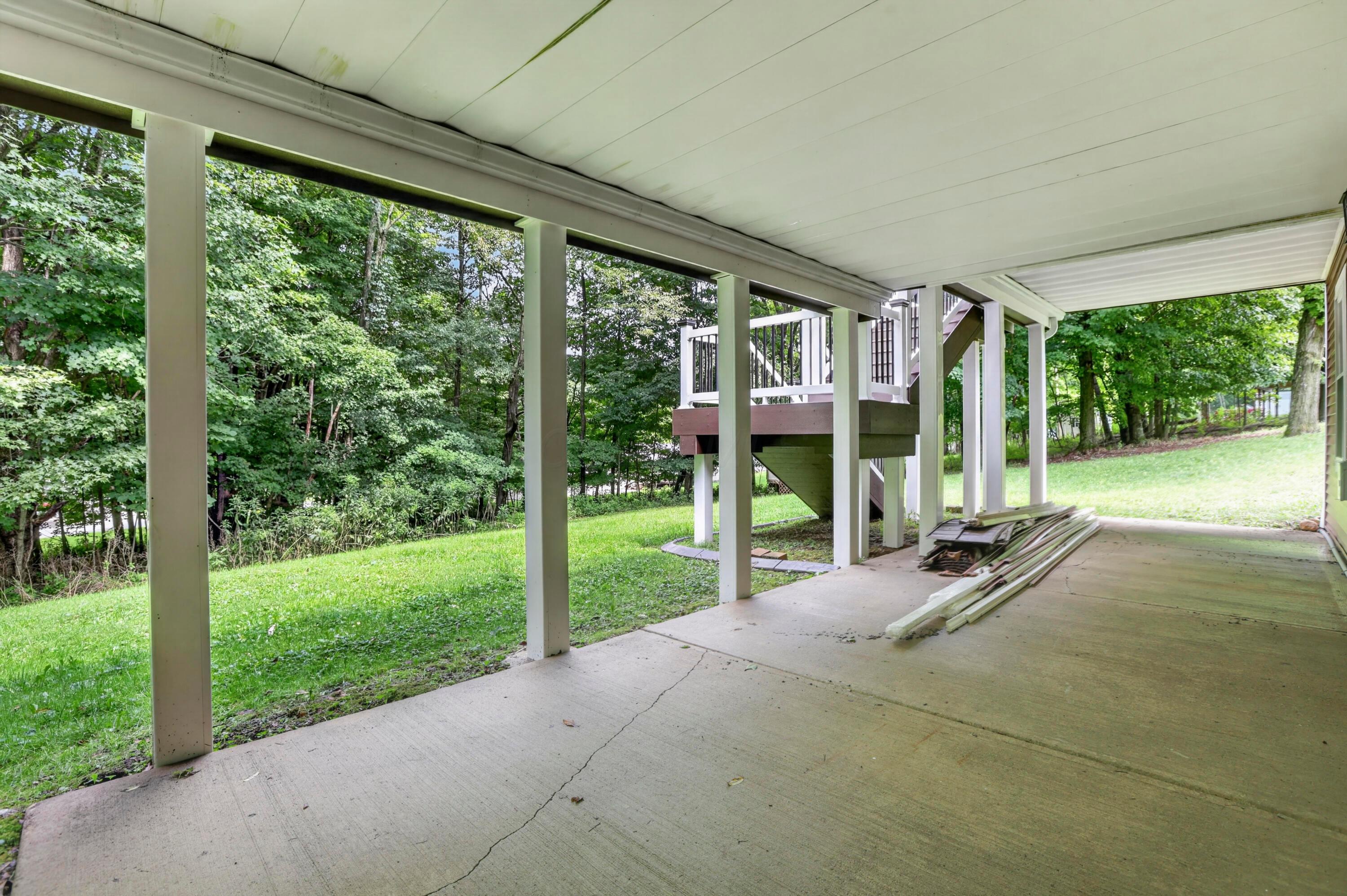 365 Valleybrook Circle Property Photo 37