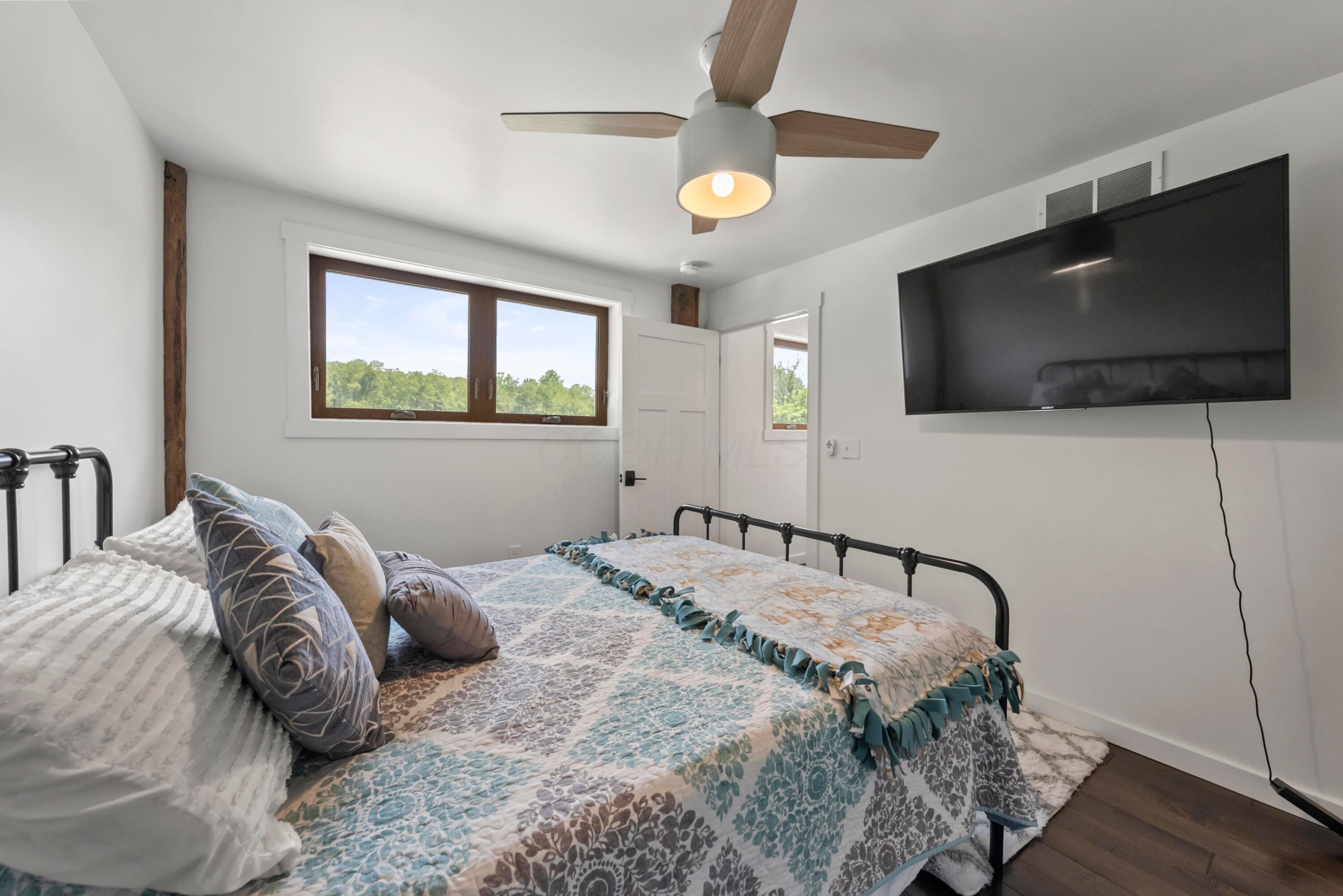 13699 Vincent Road Property Photo 15