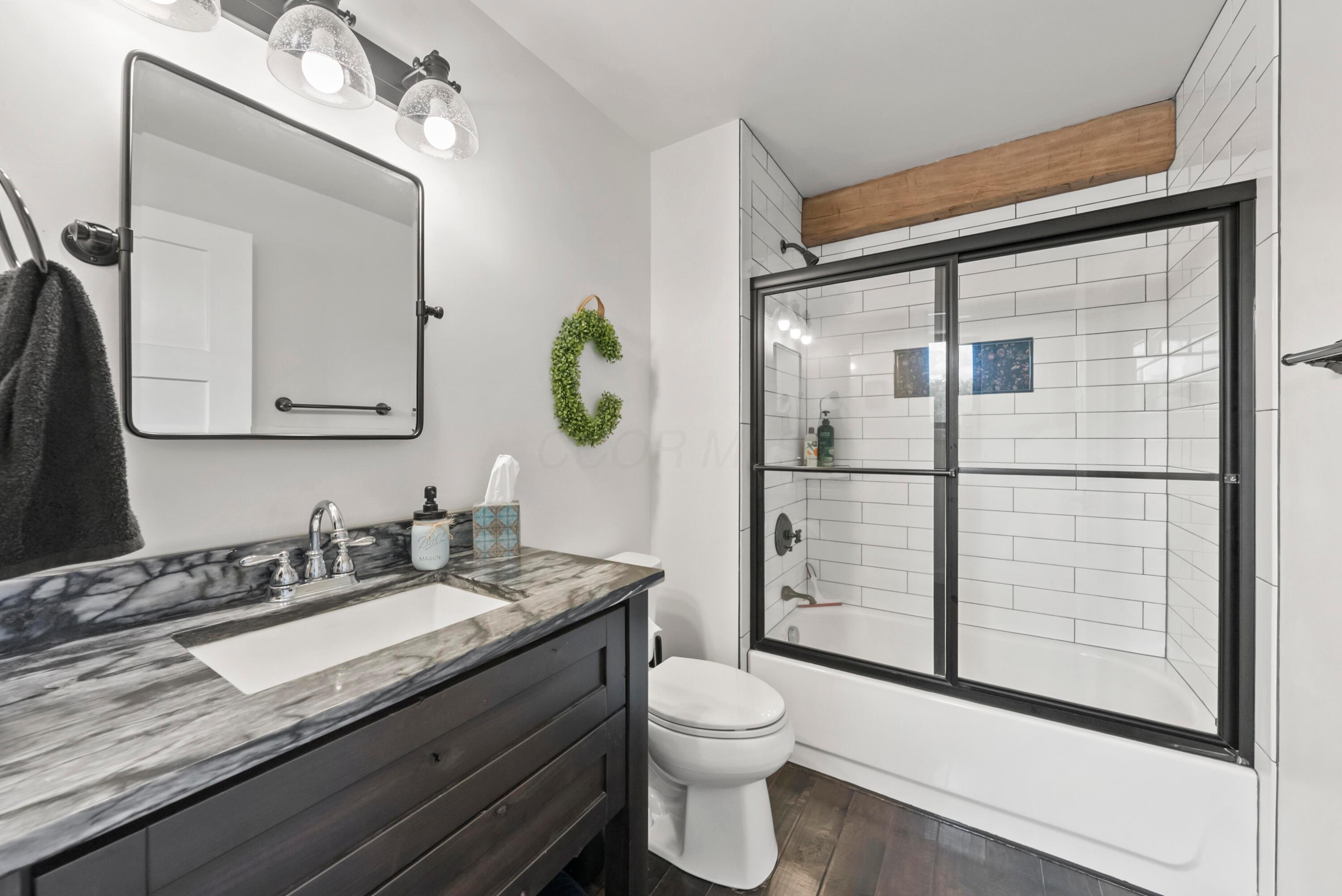 13699 Vincent Road Property Photo 16