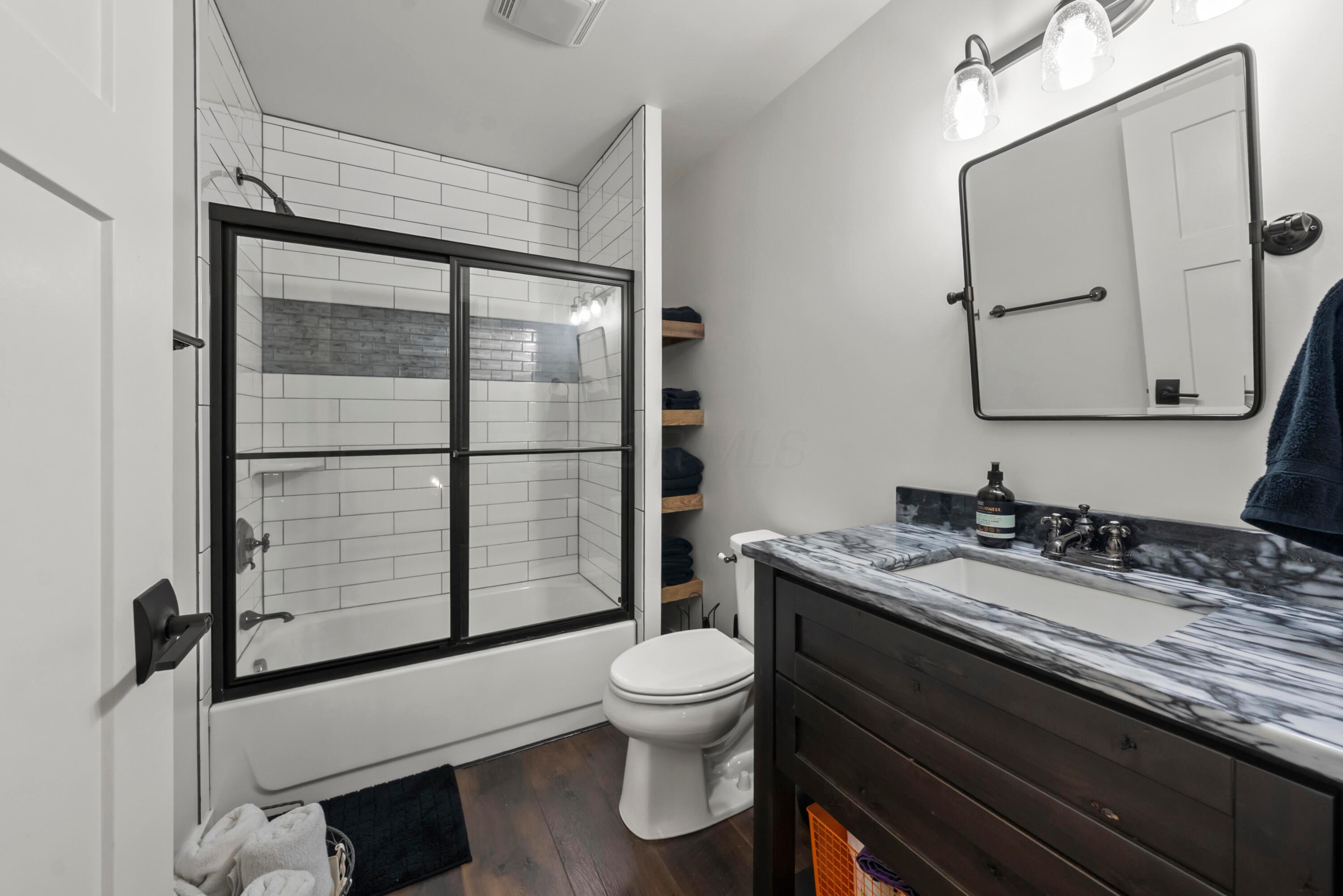 13699 Vincent Road Property Photo 26