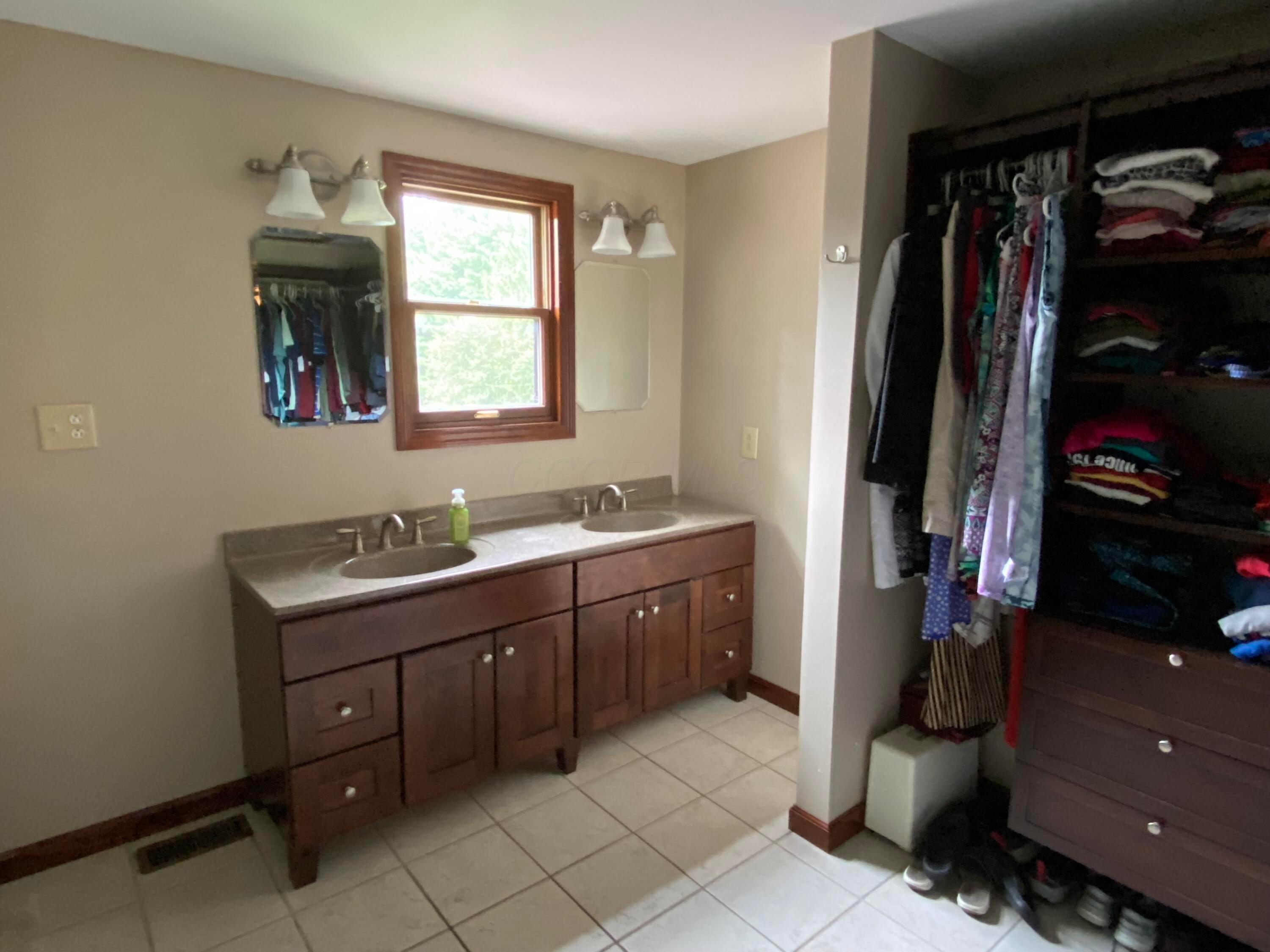 12857 Fox Run Court S Property Photo 25