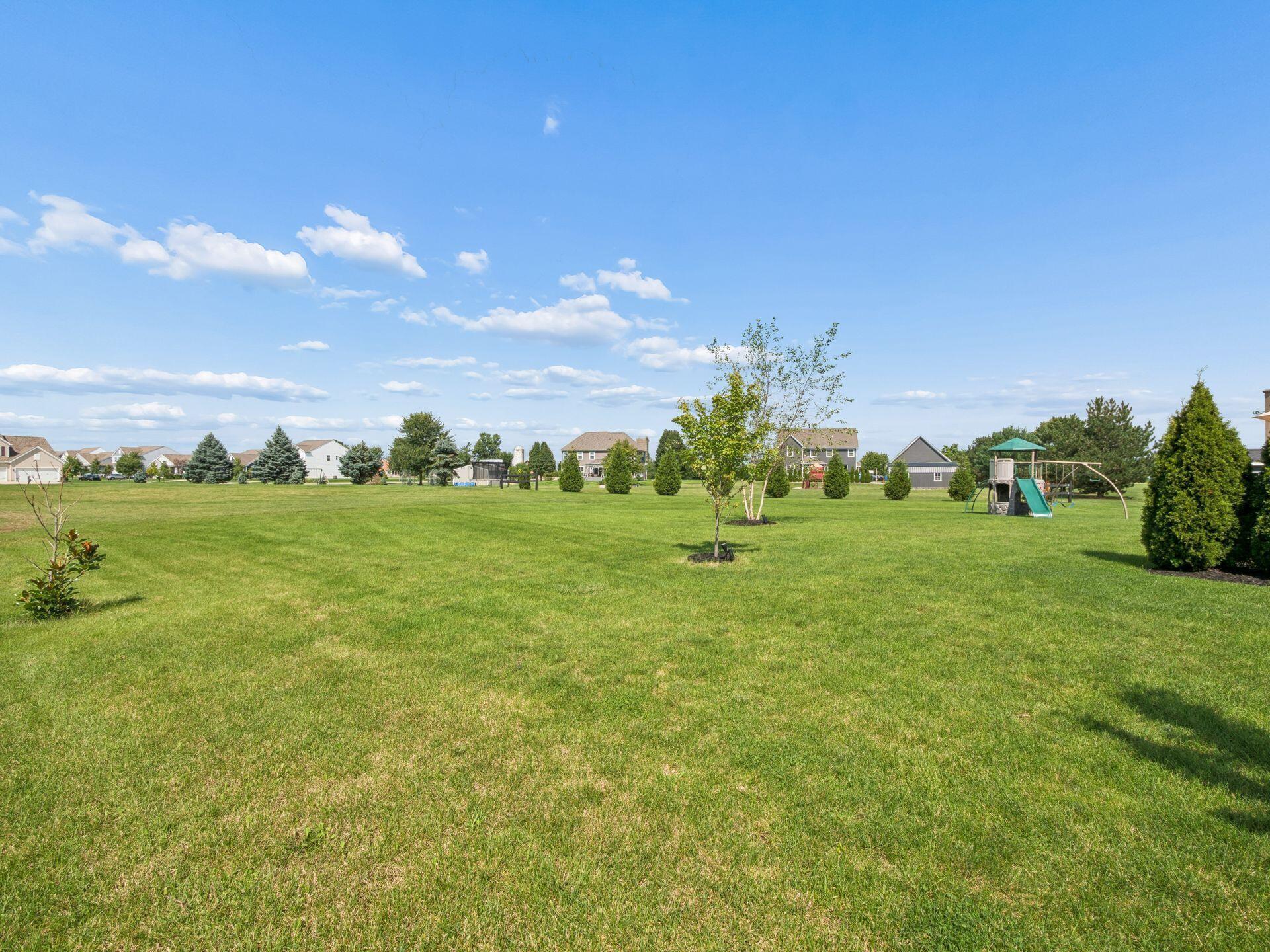 824 Forest Edge Court Property Photo 3