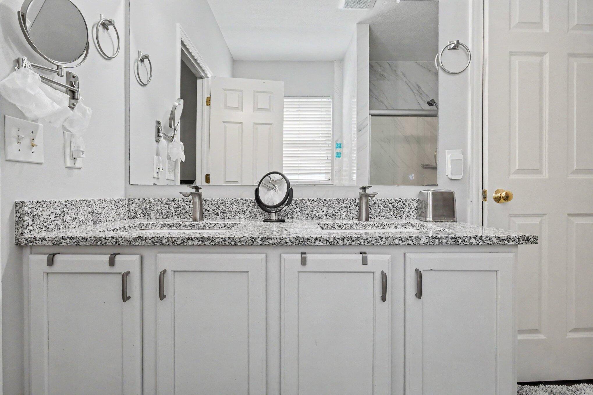 2702 Regaldo Drive Property Photo 11