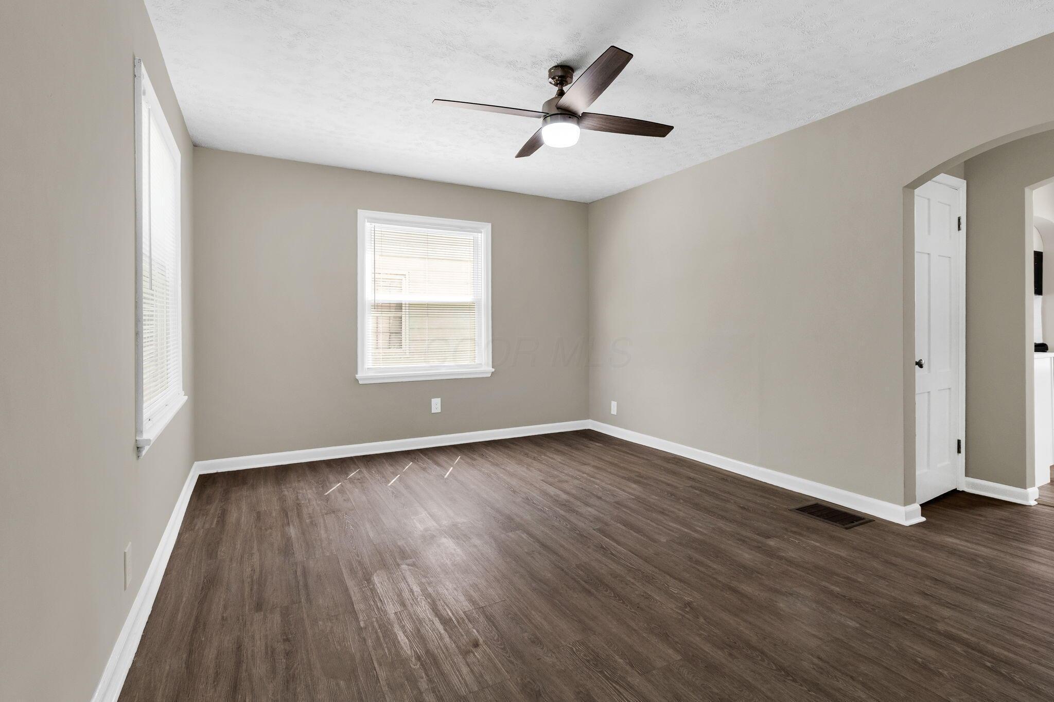1059 Lawrence Drive Property Photo 10