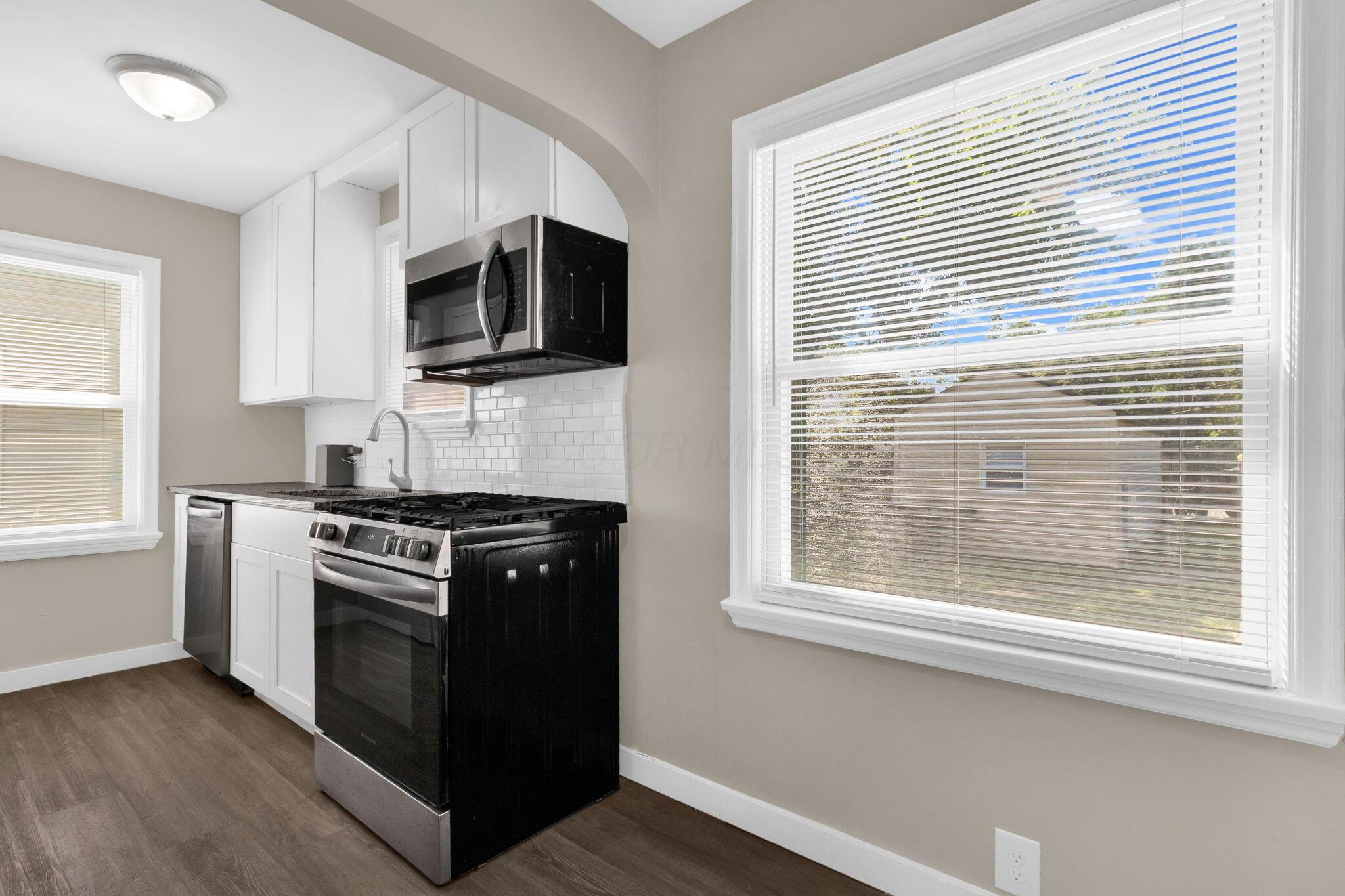 1059 Lawrence Drive Property Photo 15