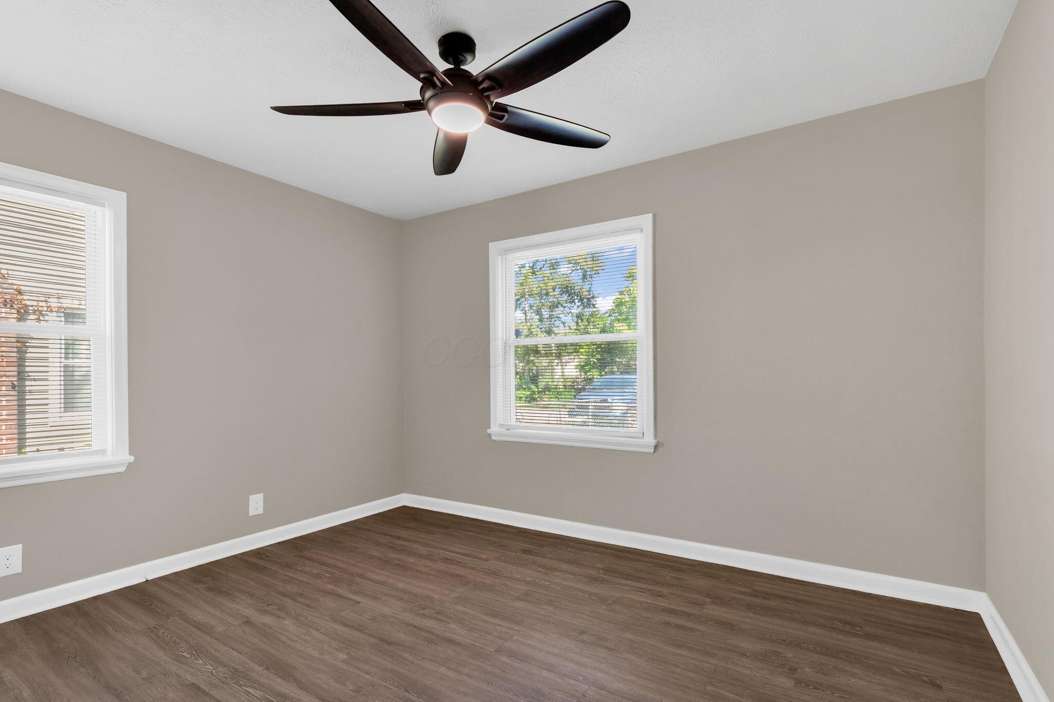 1059 Lawrence Drive Property Photo 18