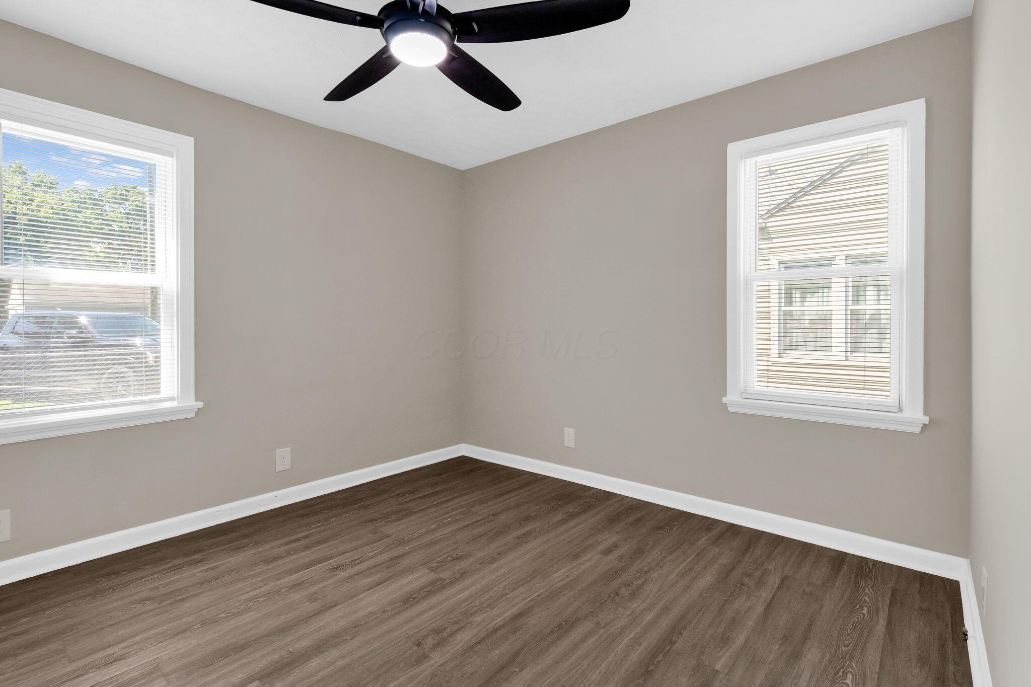 1059 Lawrence Drive Property Photo 22