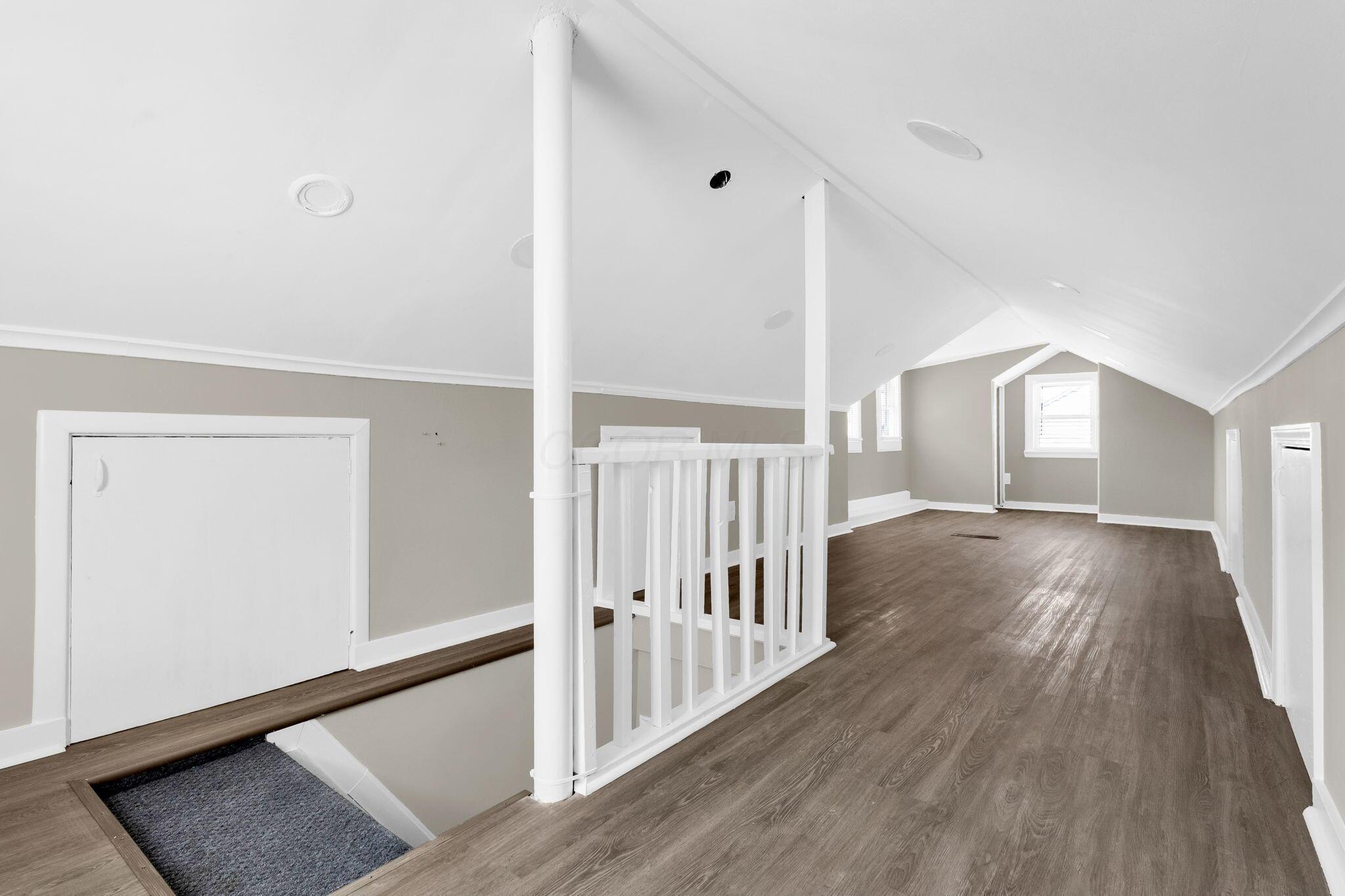 1059 Lawrence Drive Property Photo 25