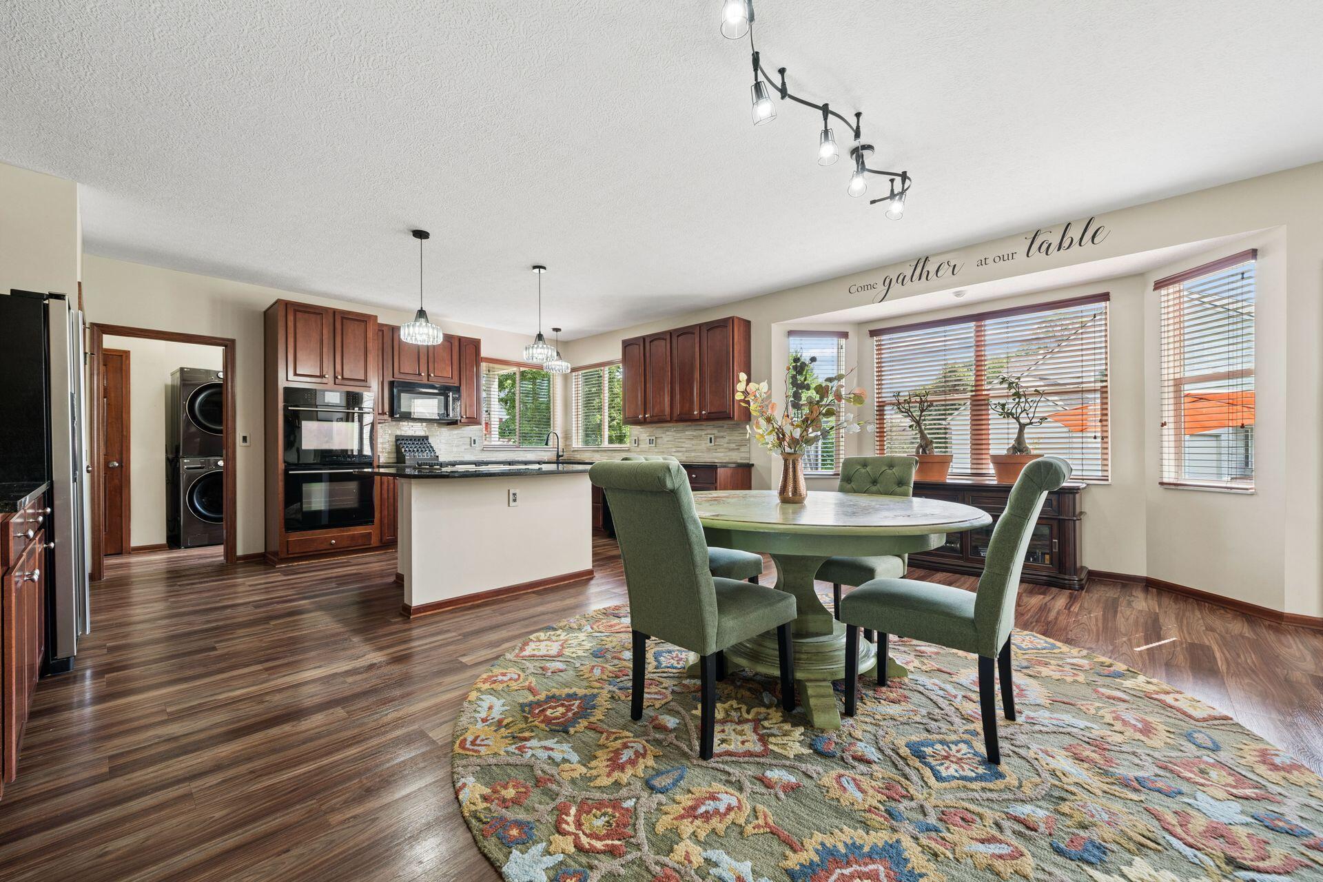 7809 Shady Maple Drive Property Photo 12