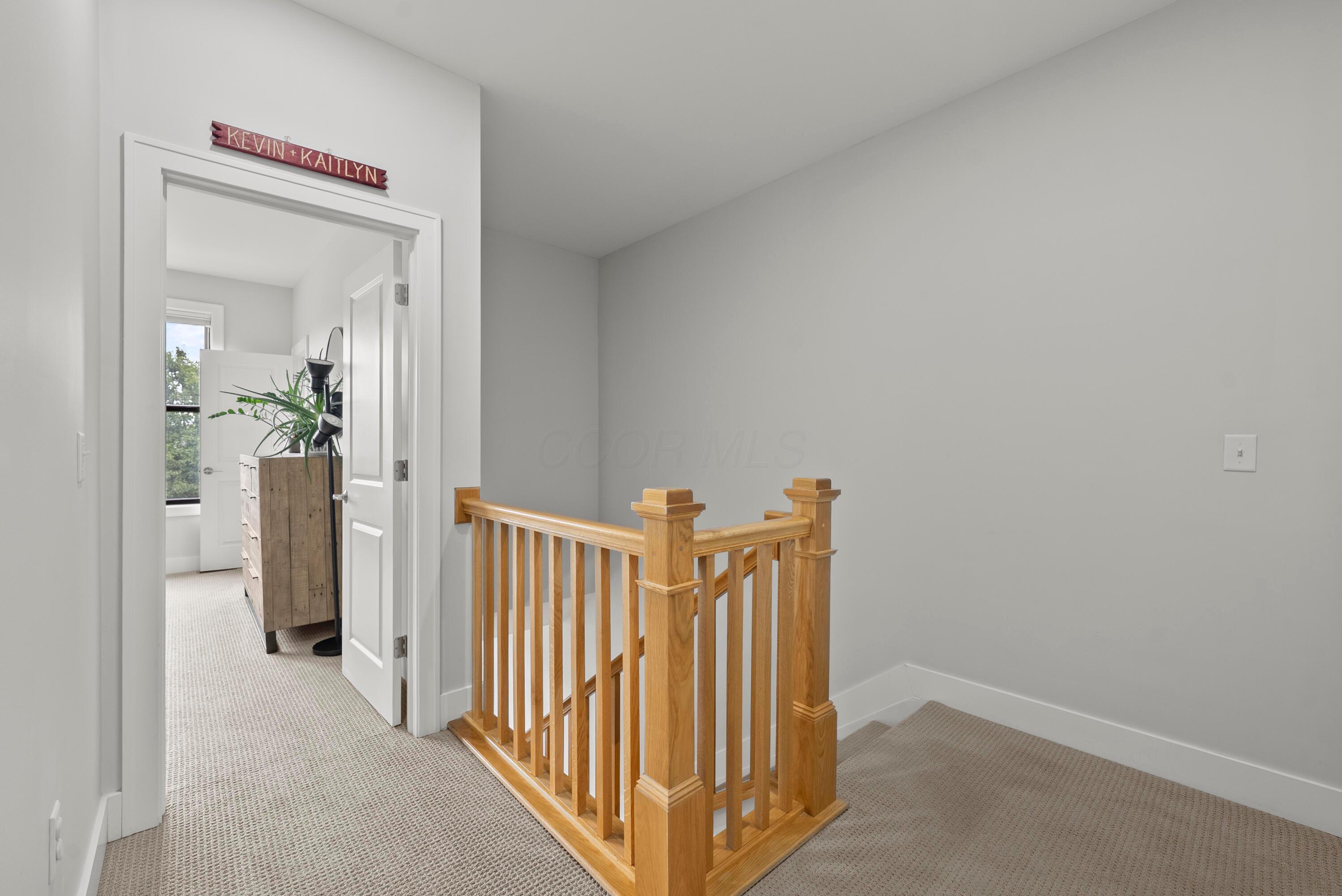 1073 Harrison Park Place Property Photo 19