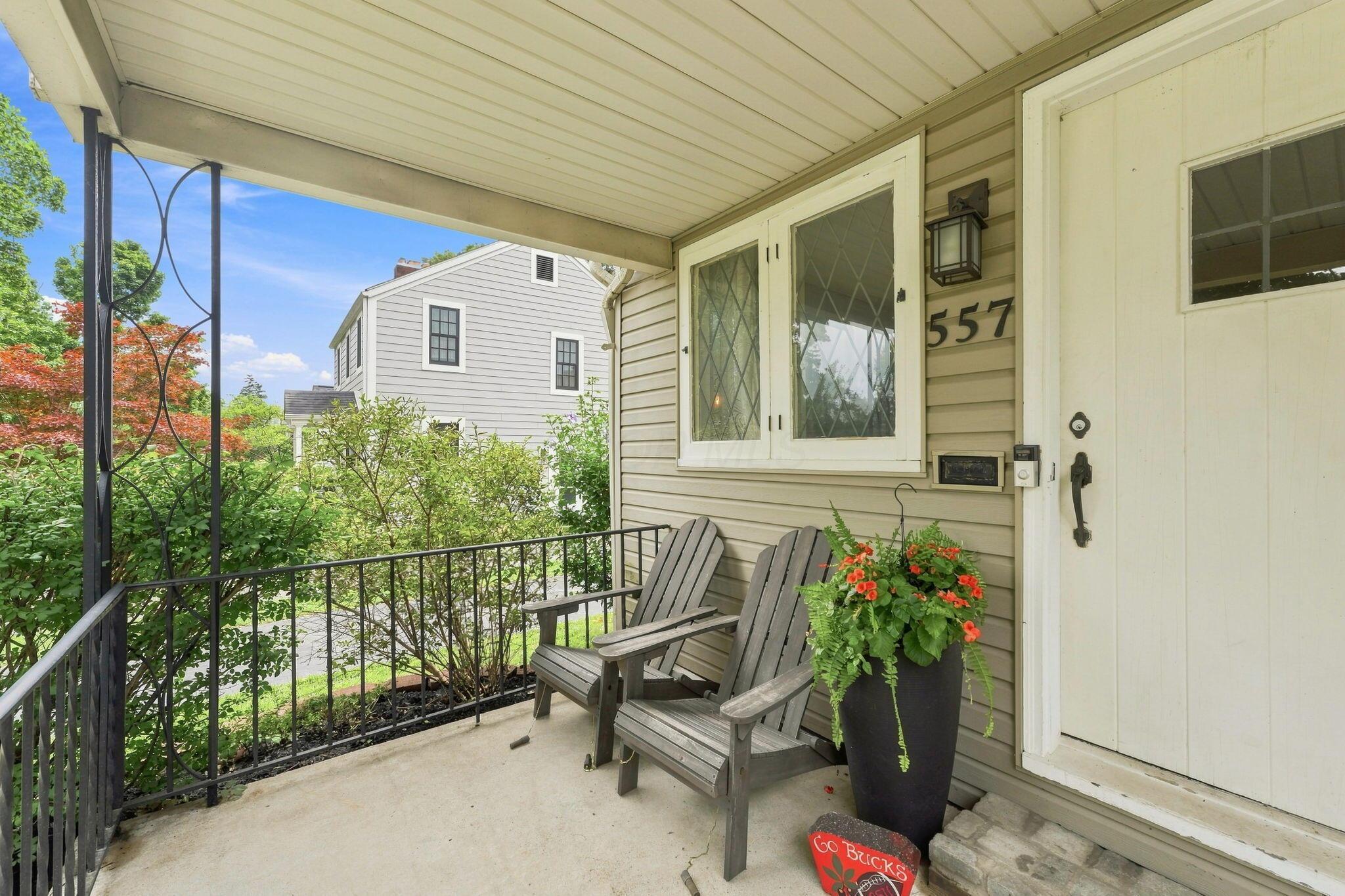 557 Fallis Road Property Photo 6