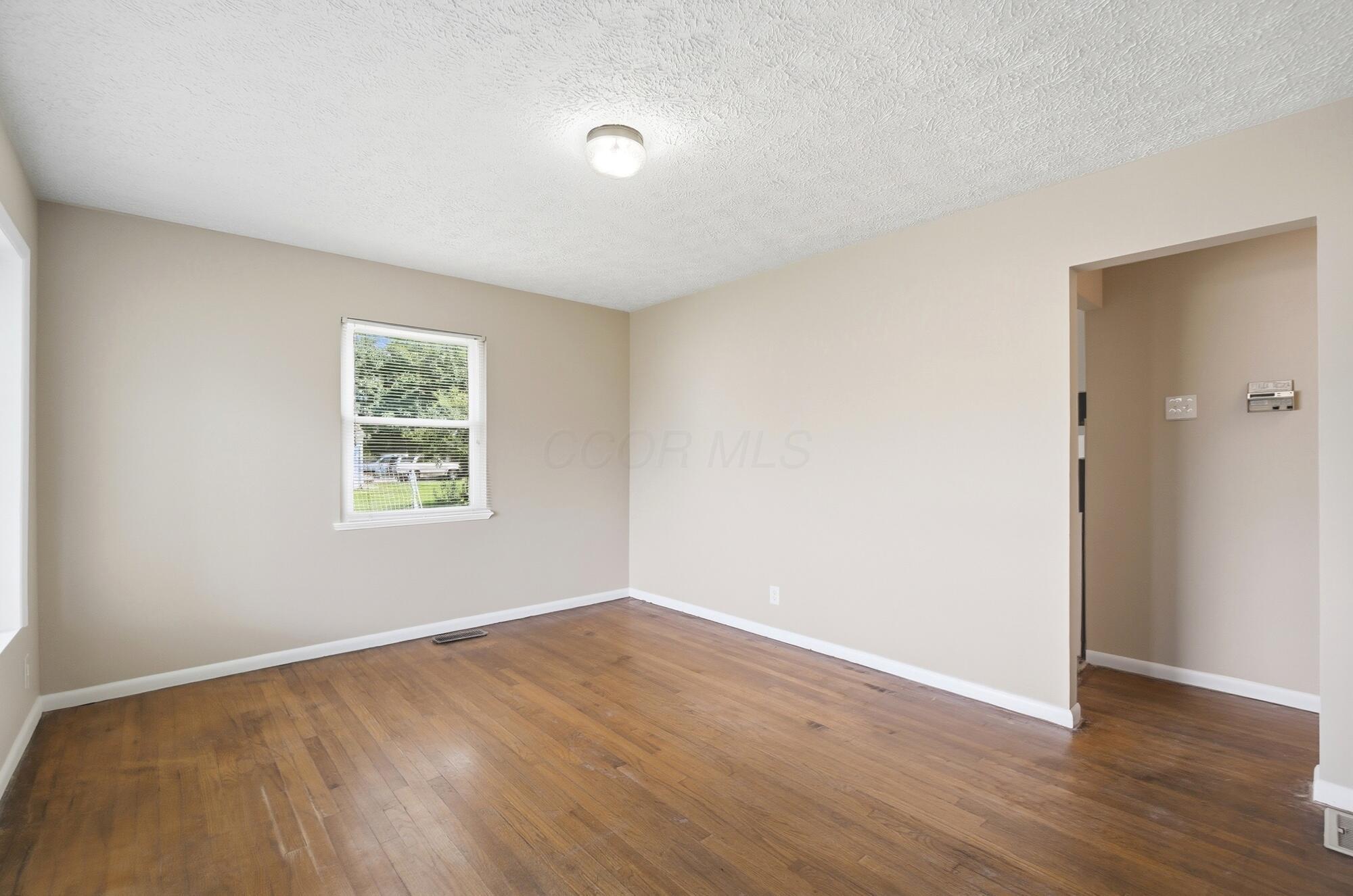 2189 Safford Avenue Property Photo 6