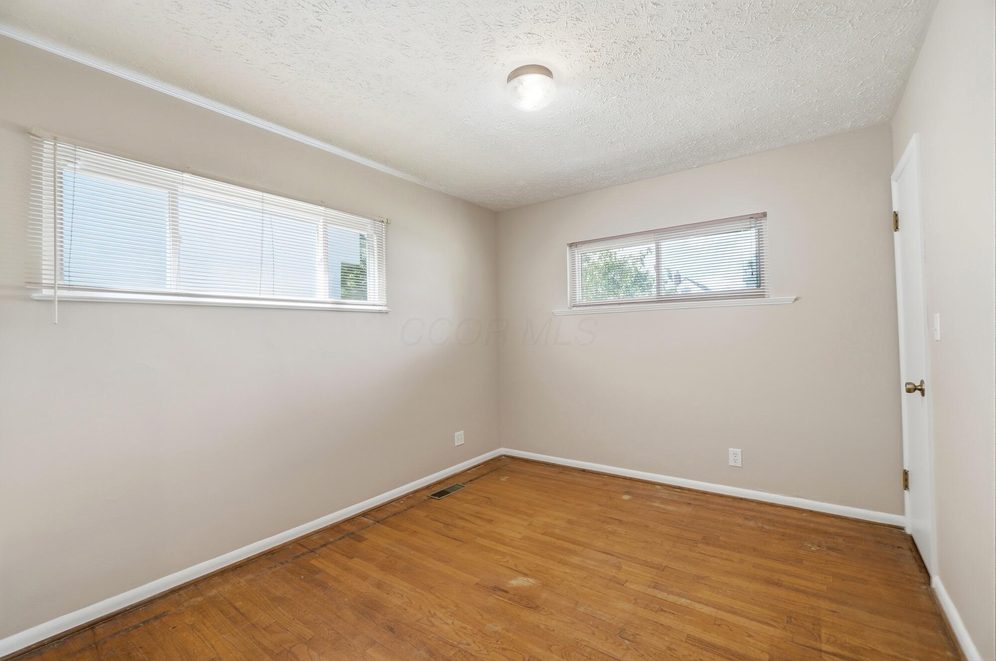 2189 Safford Avenue Property Photo 14