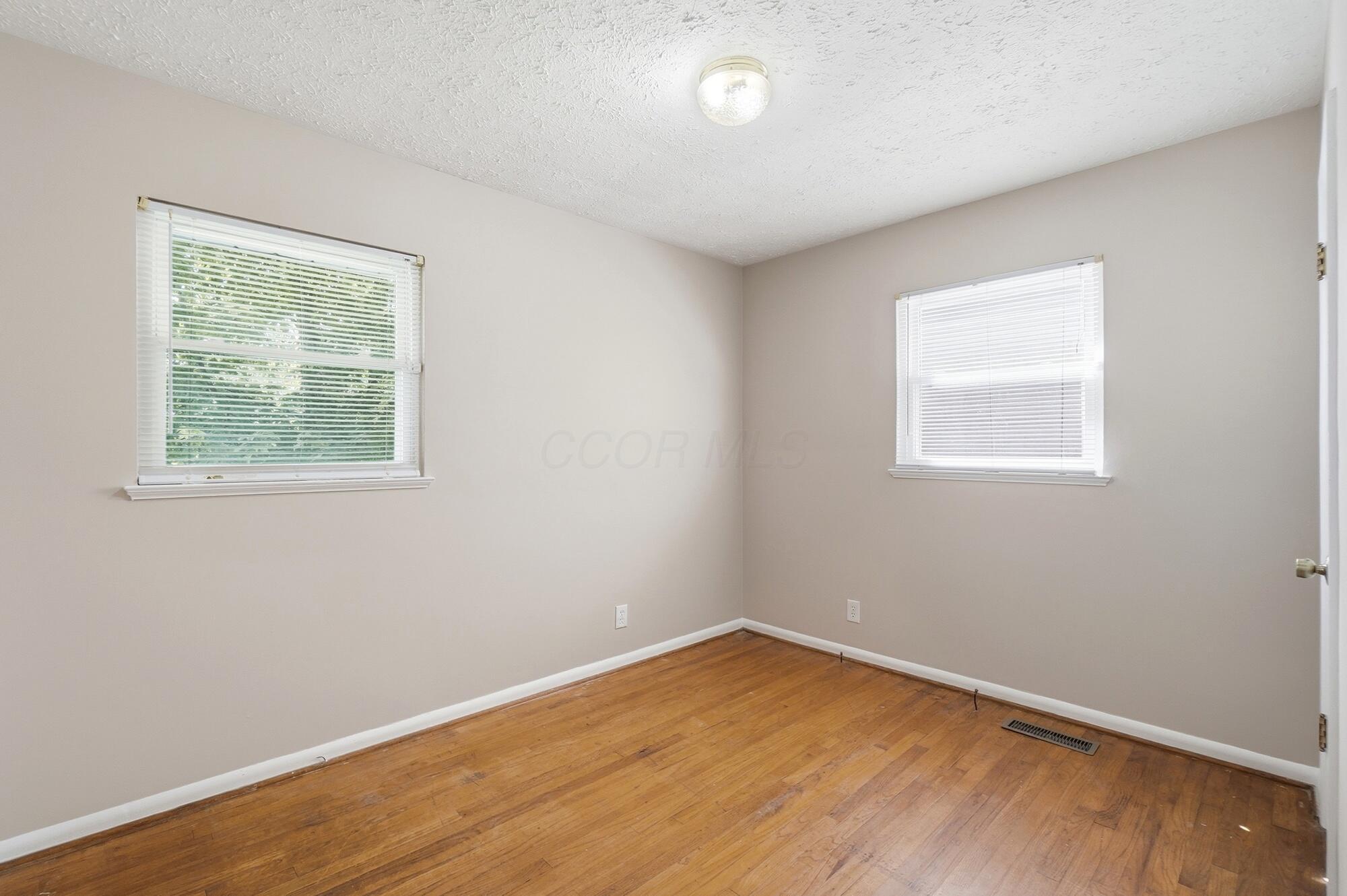 2189 Safford Avenue Property Photo 15