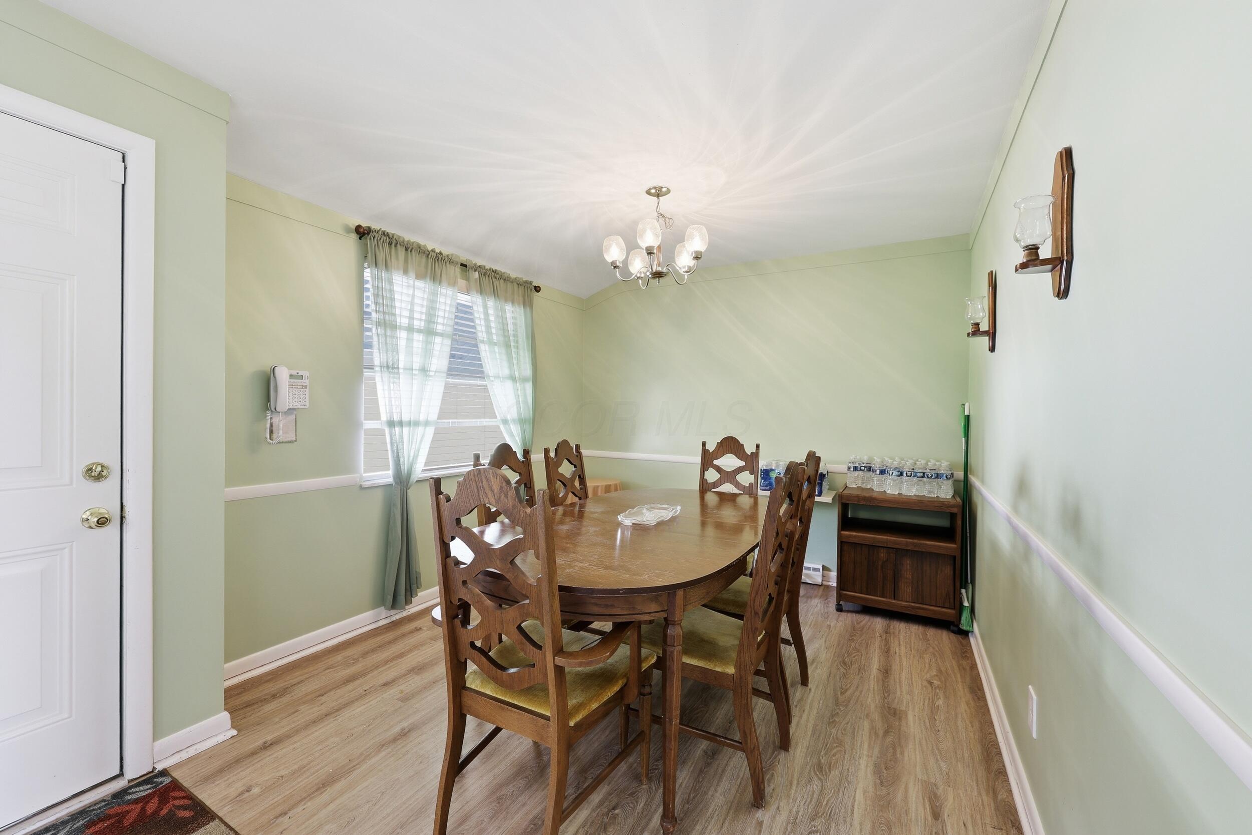 1437 Cunard Road Property Photo 7