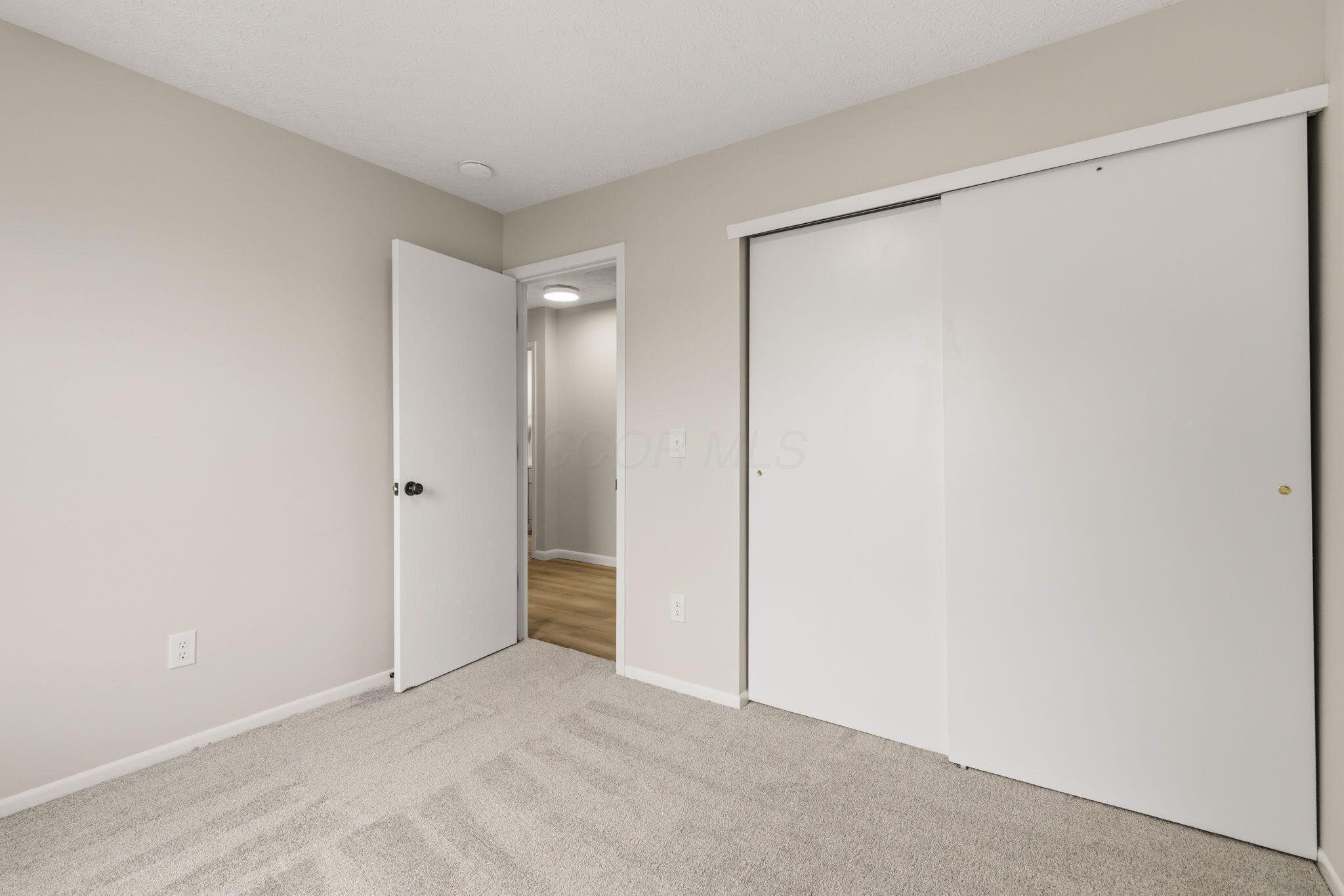 943 Robmeyer Drive Property Photo 17