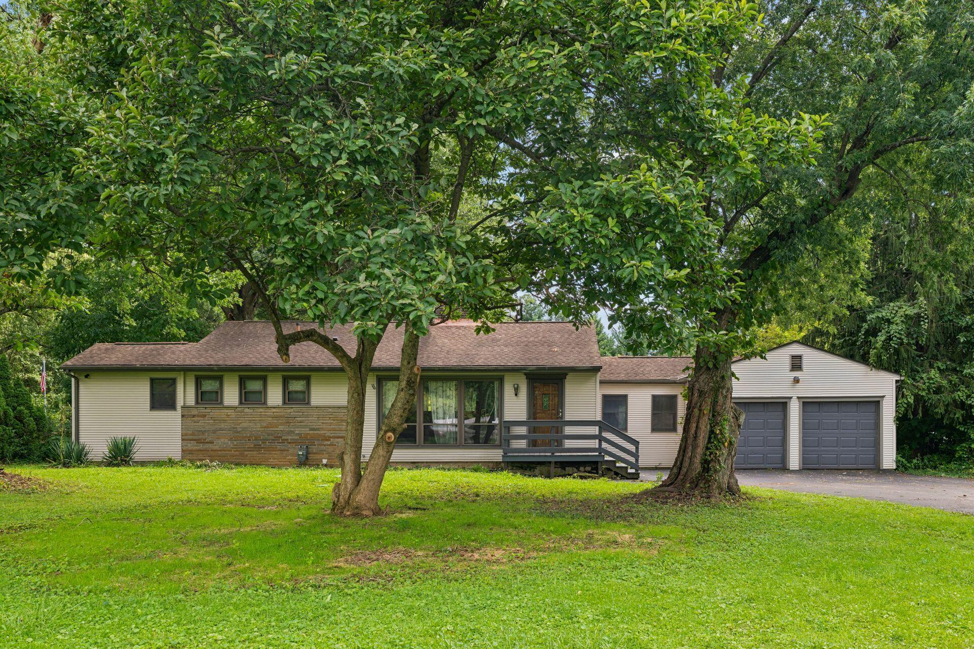1175 E Cooke Road Property Photo 1