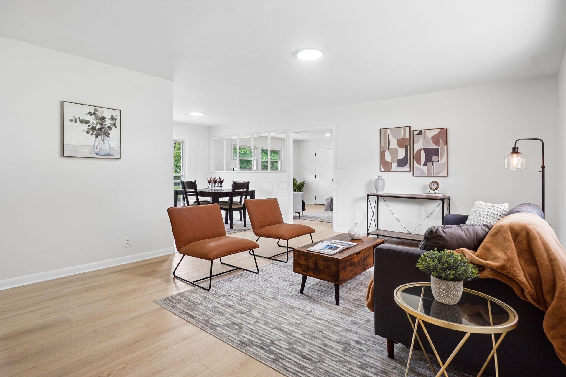 250 Gladys Avenue Property Photo 3