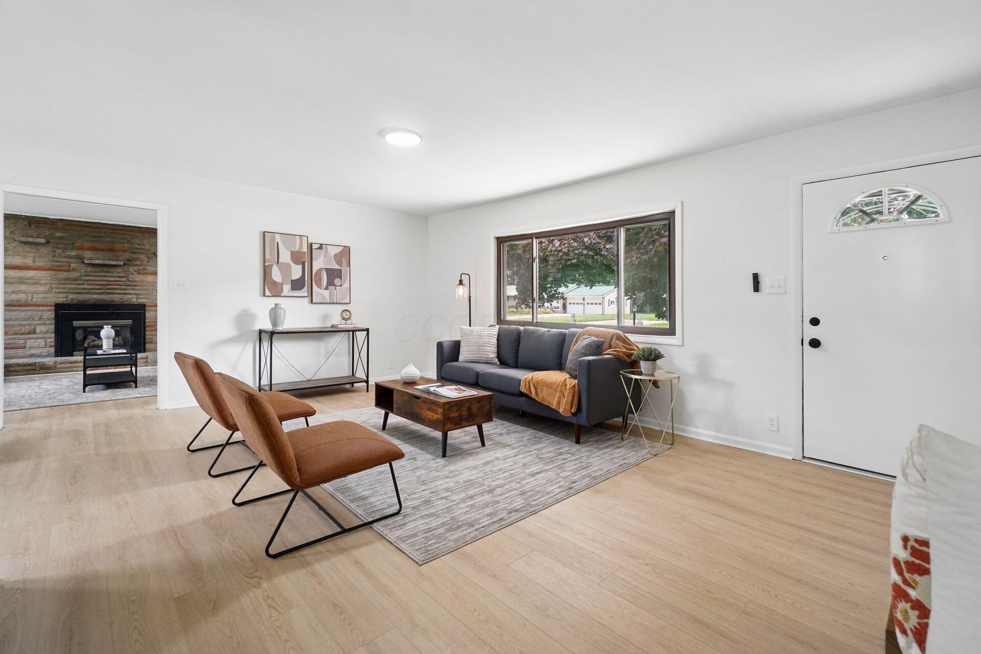 250 Gladys Avenue Property Photo 4
