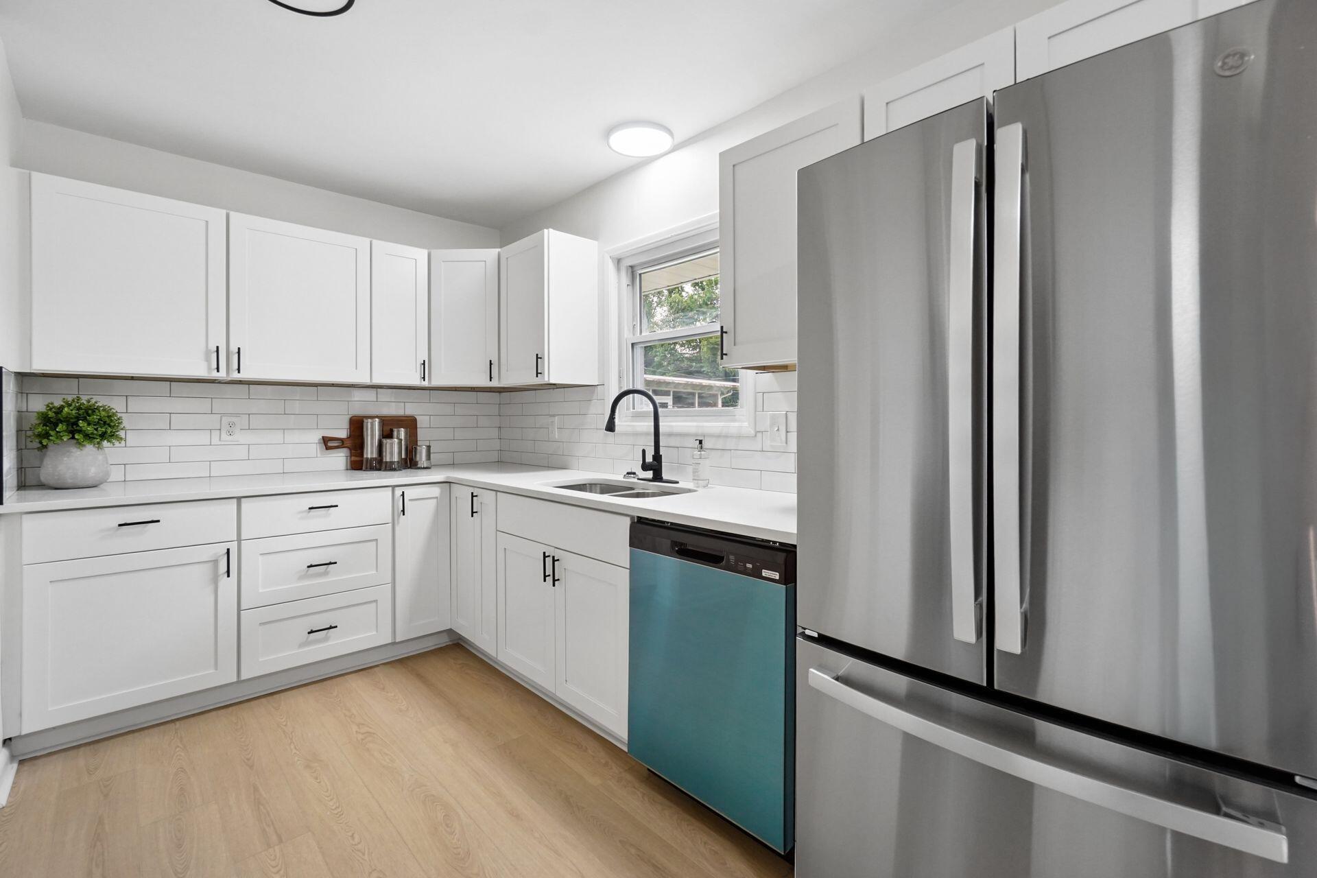 250 Gladys Avenue Property Photo 8