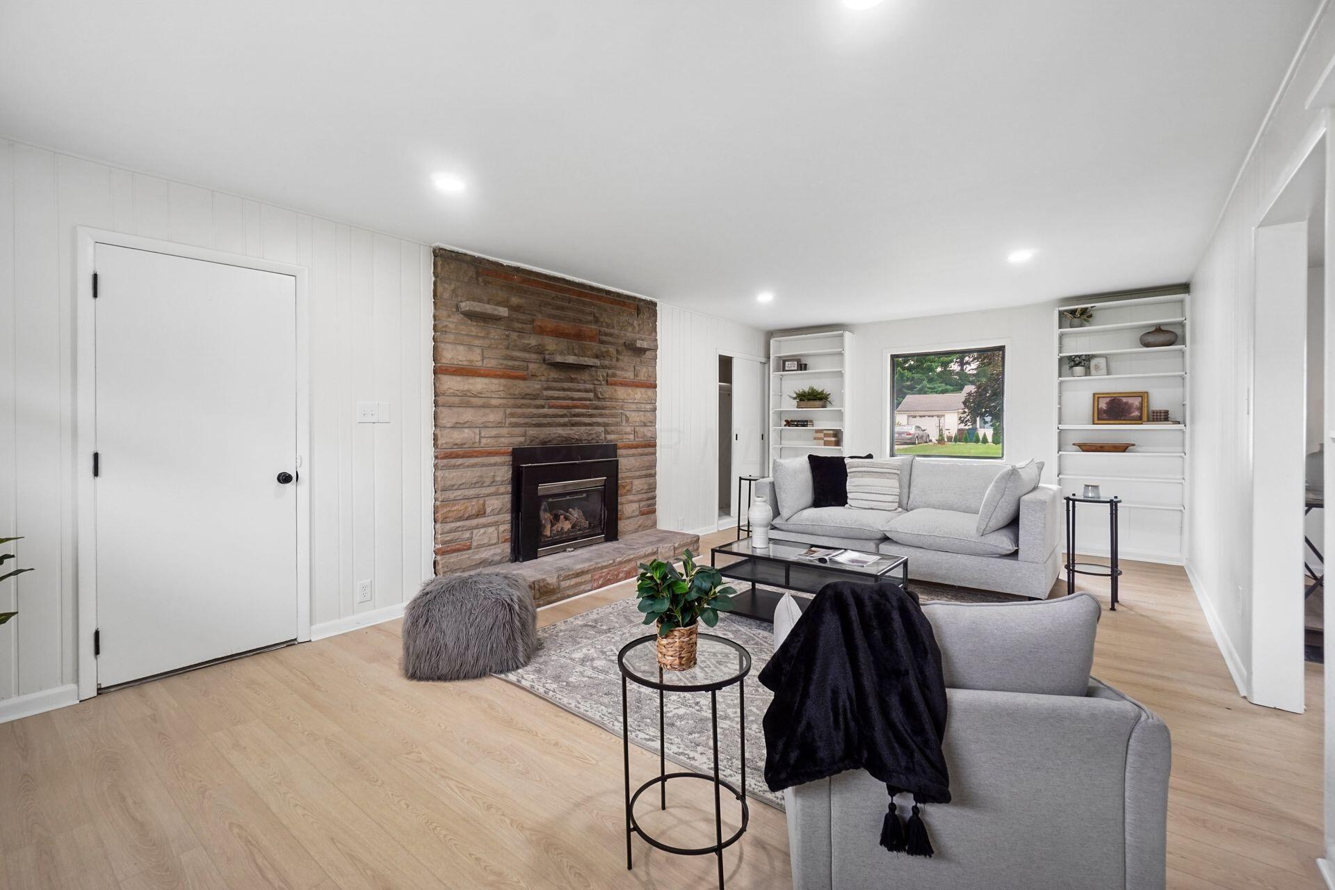 250 Gladys Avenue Property Photo 11