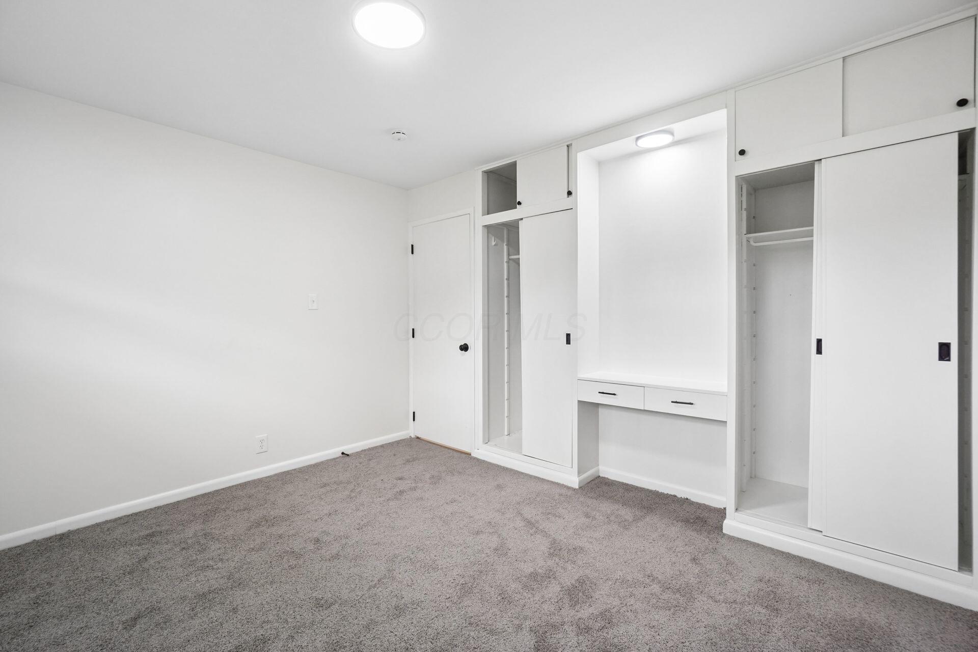 250 Gladys Avenue Property Photo 21