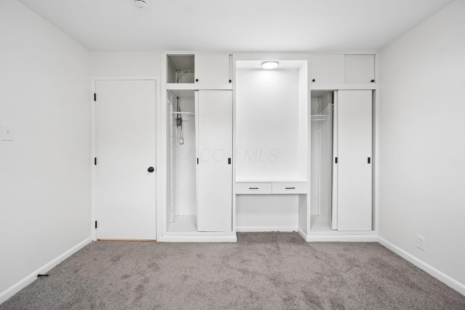 250 Gladys Avenue Property Photo 22