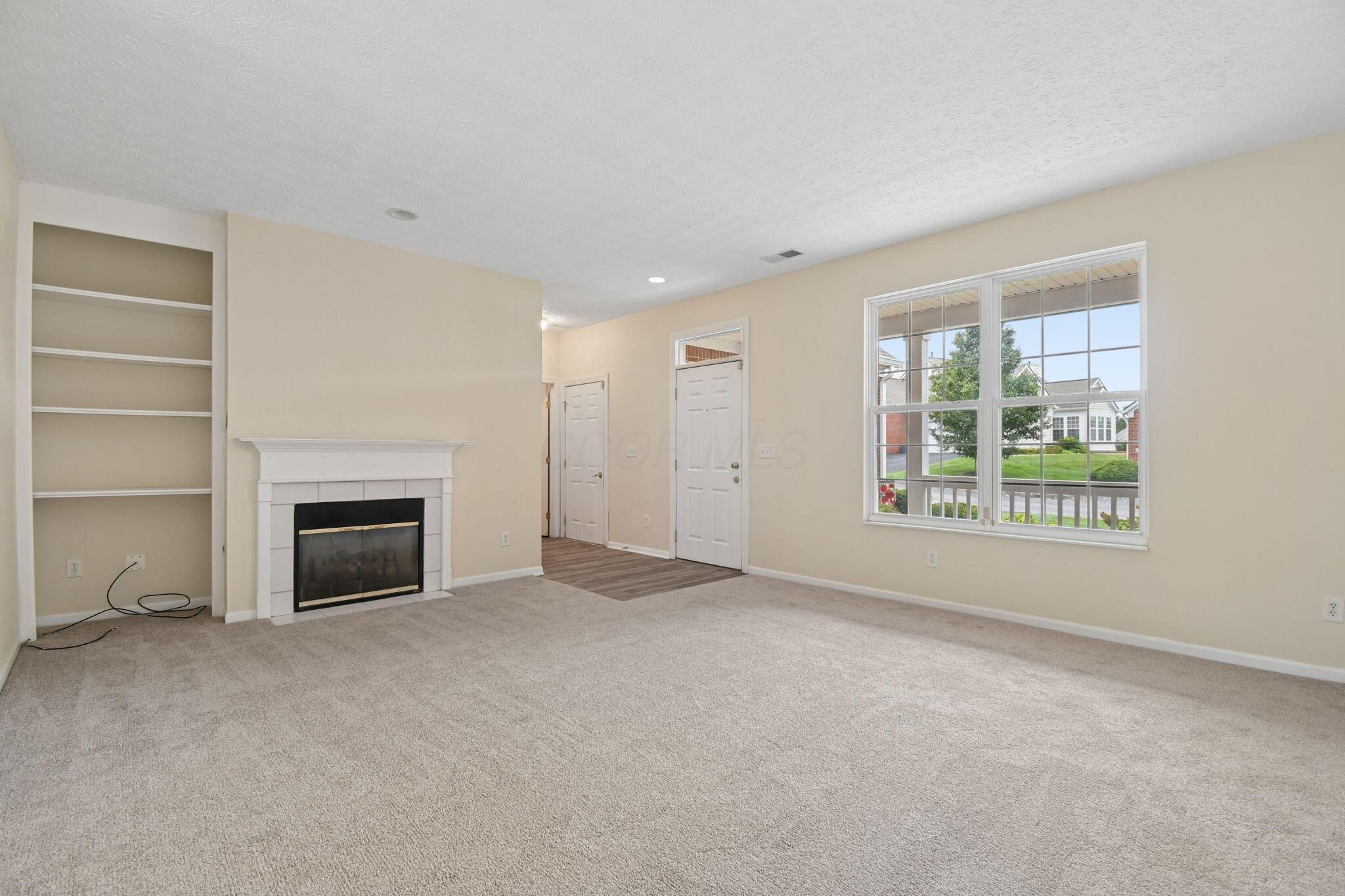 5880 Hickory Brook Way Property Photo 5