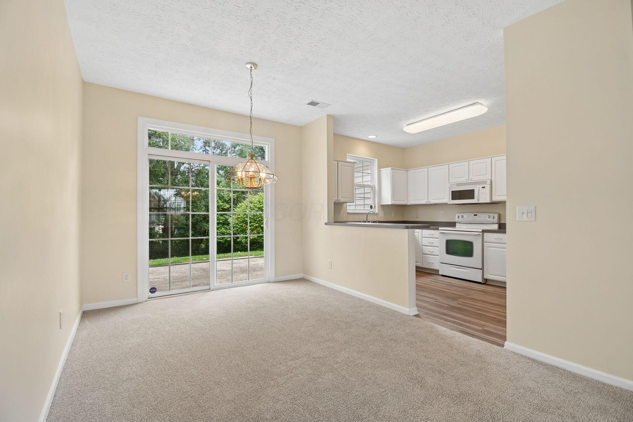 5880 Hickory Brook Way Property Photo 8