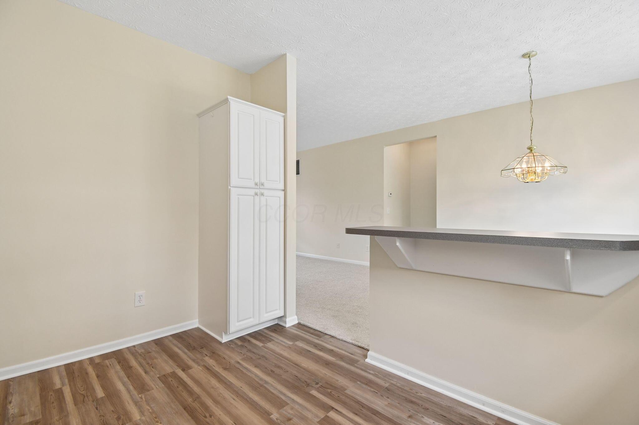 5880 Hickory Brook Way Property Photo 11