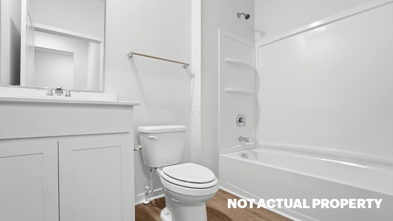104 Fippenny Place Property Photo 2