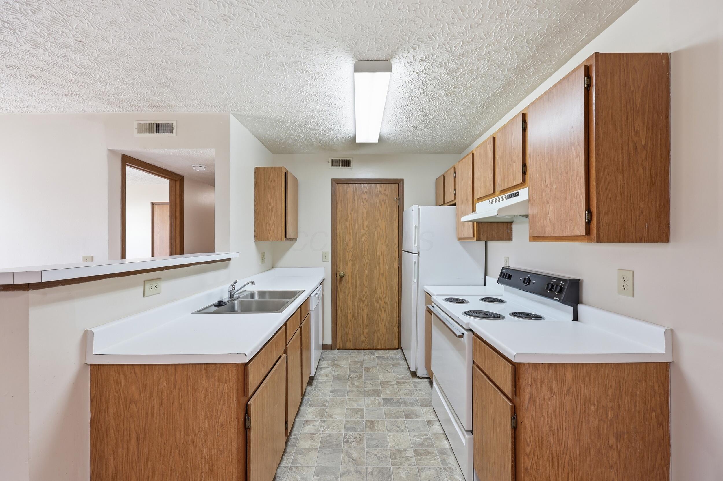 5561 Cedar Spring Property Photo 8
