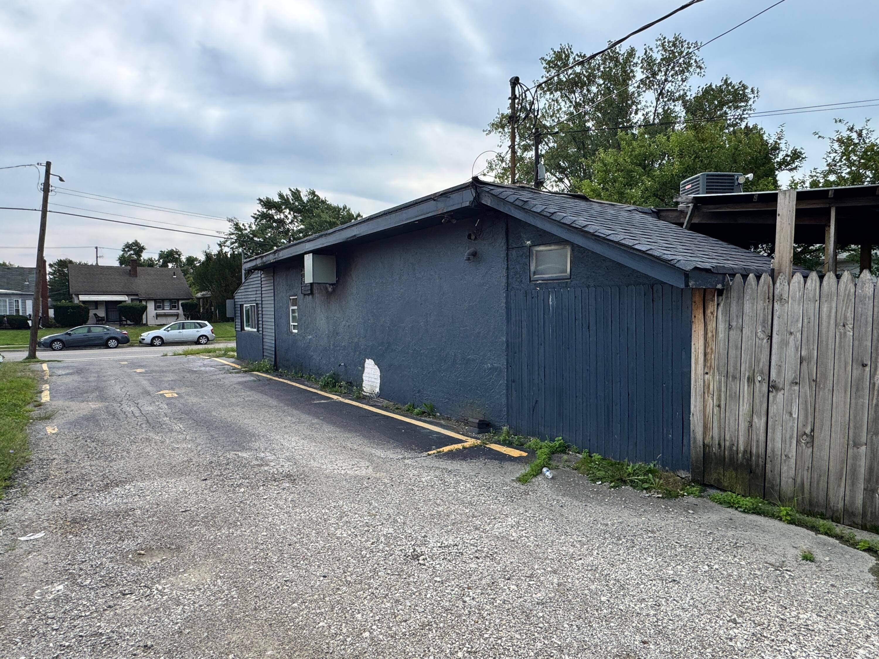 1485 S Champion Avenue Property Photo 10