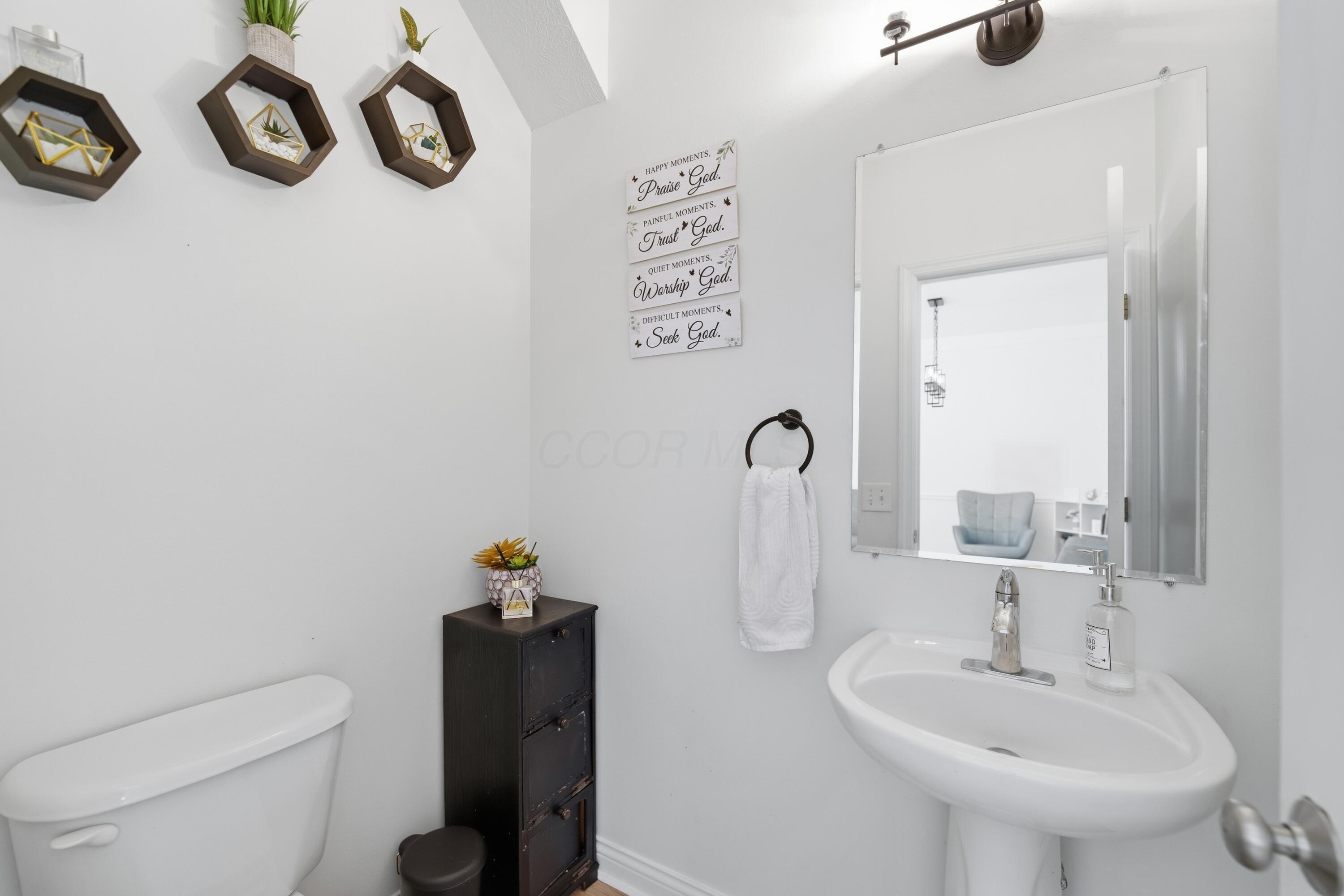 2842 Acarie Drive Property Photo 21