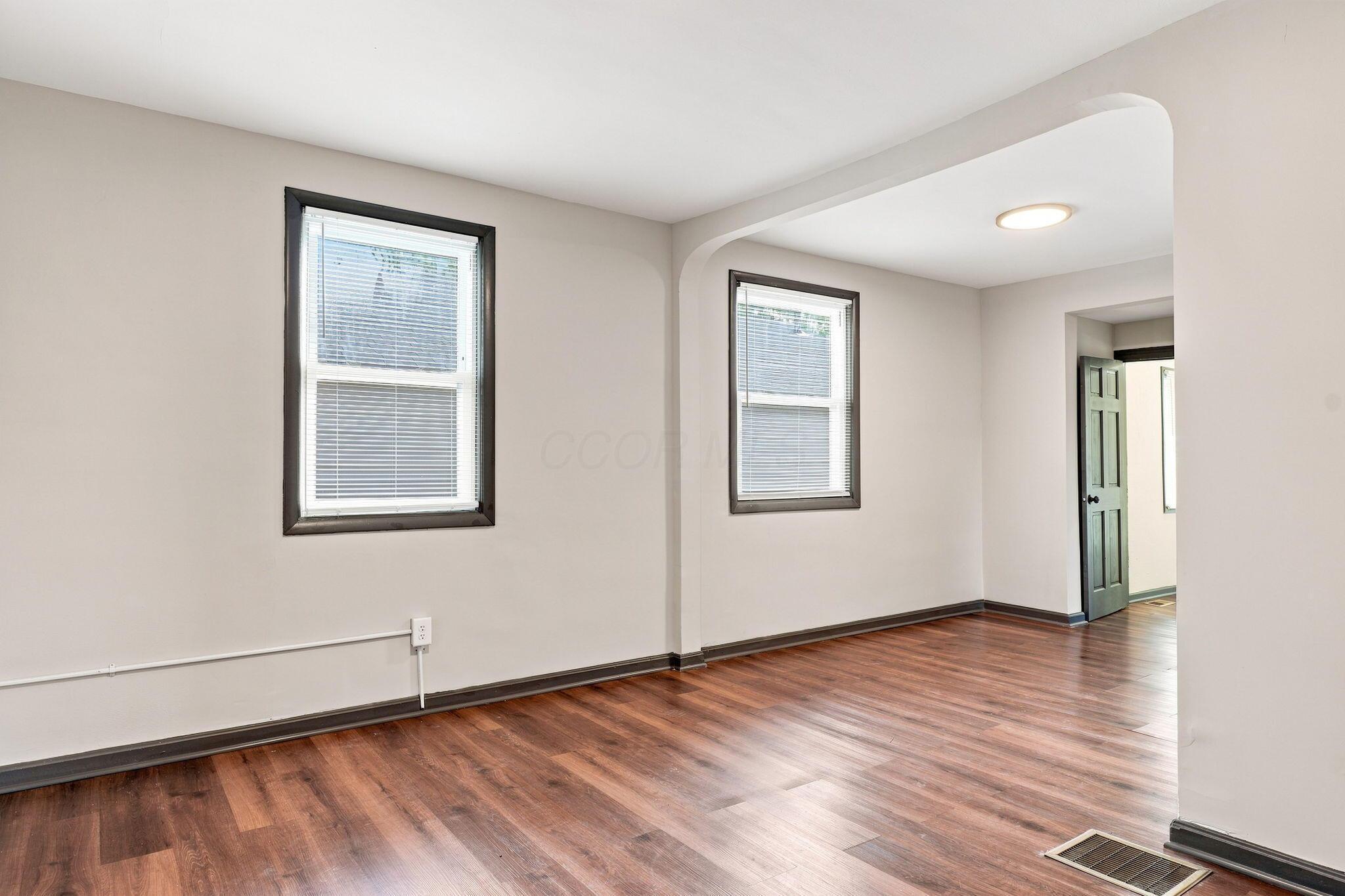 249 S Central Avenue Property Photo 8