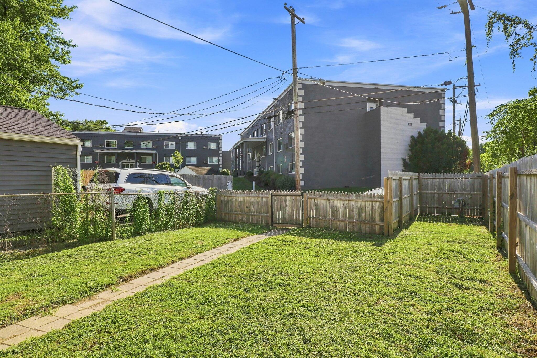 249 S Central Avenue Property Photo 37