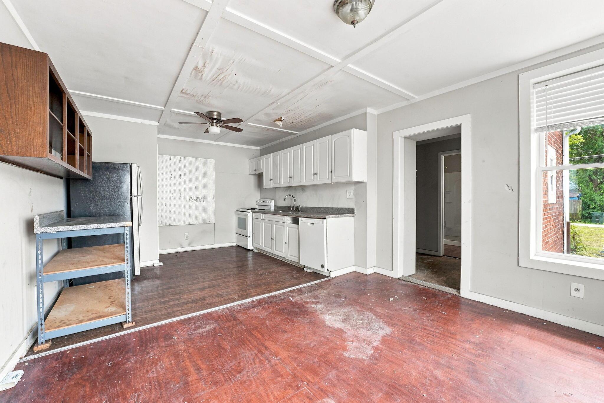 879 Sullivant Avenue Property Photo 14