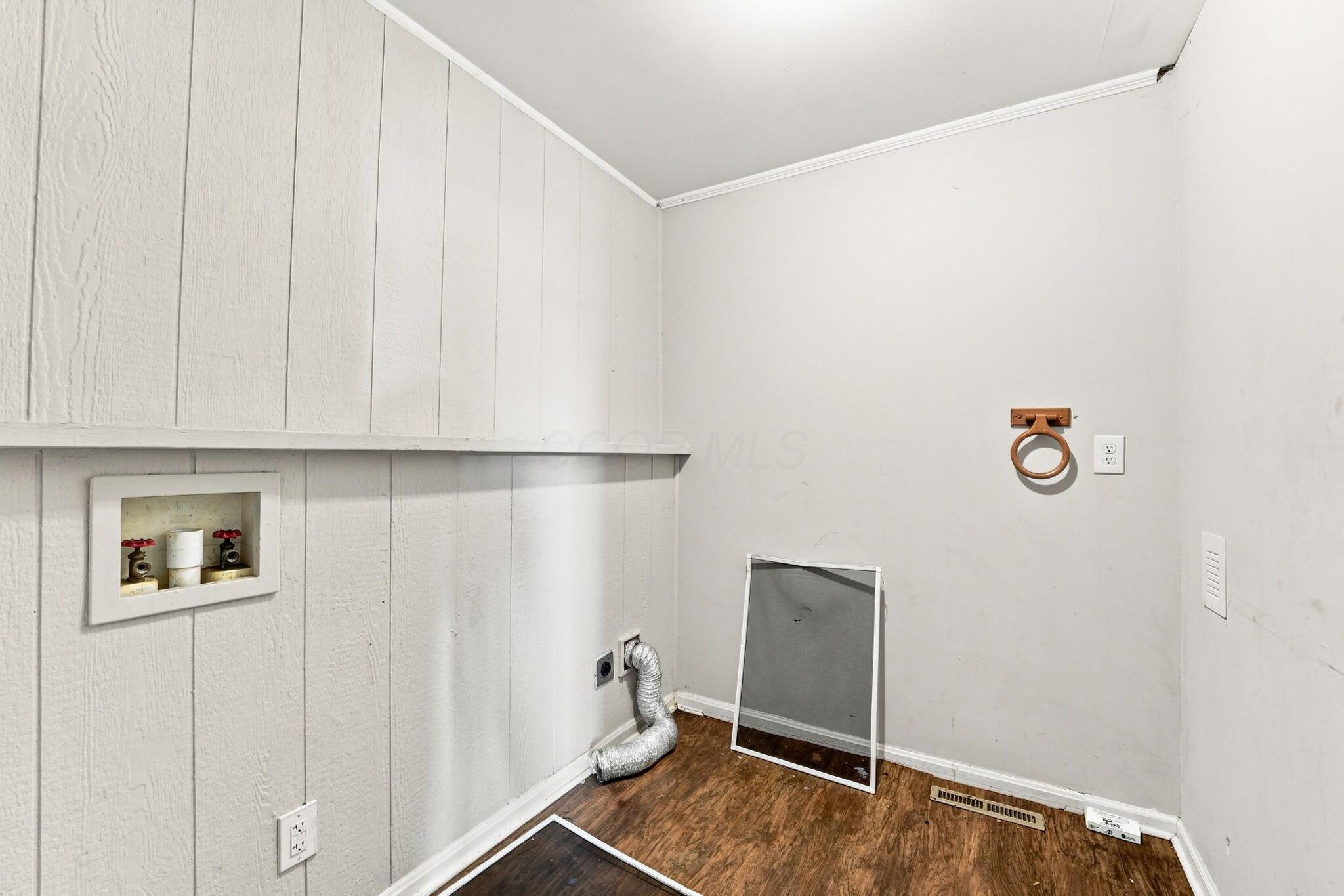 879 Sullivant Avenue Property Photo 16