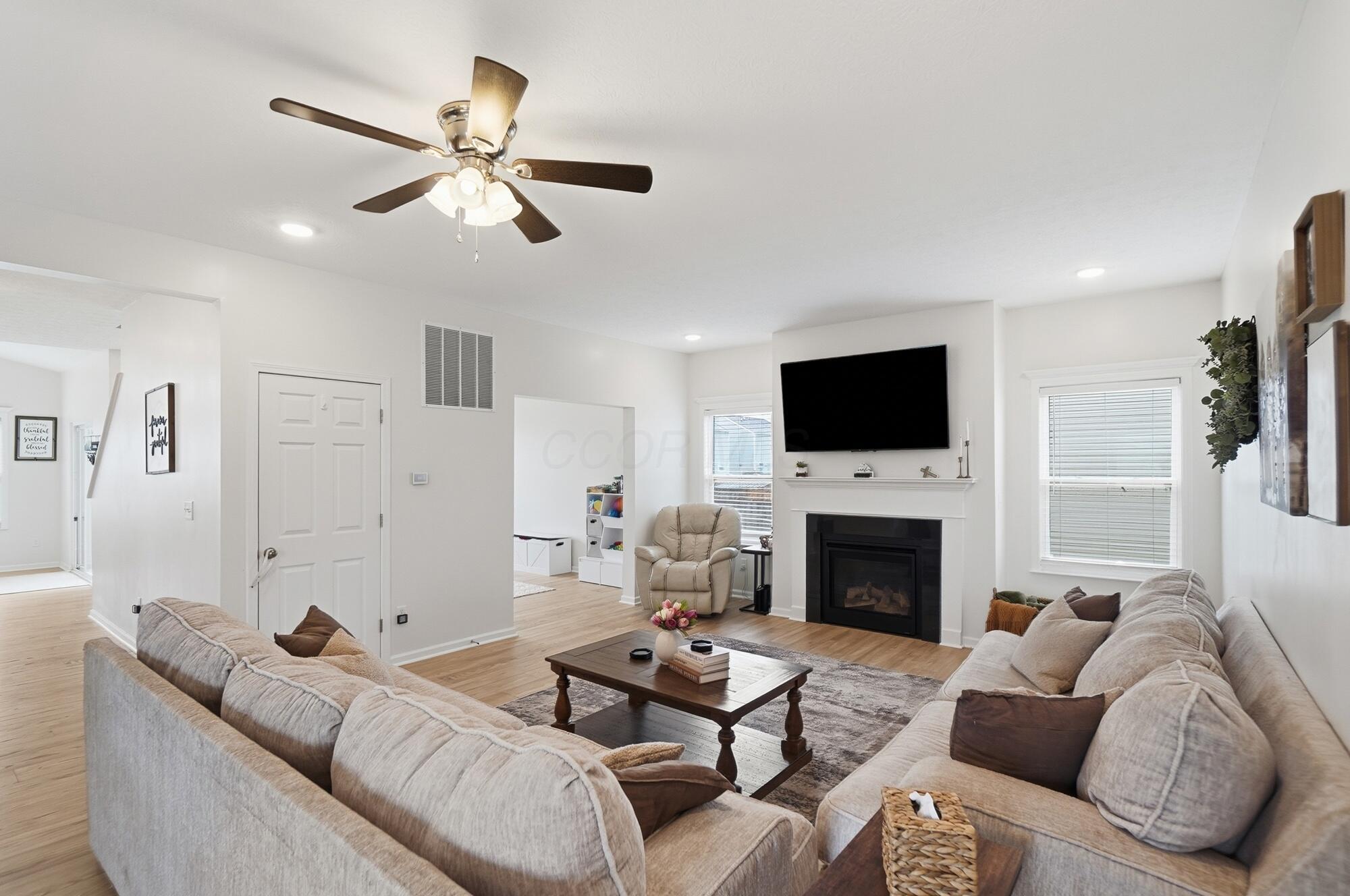 5303 Karst Circle Property Photo 5