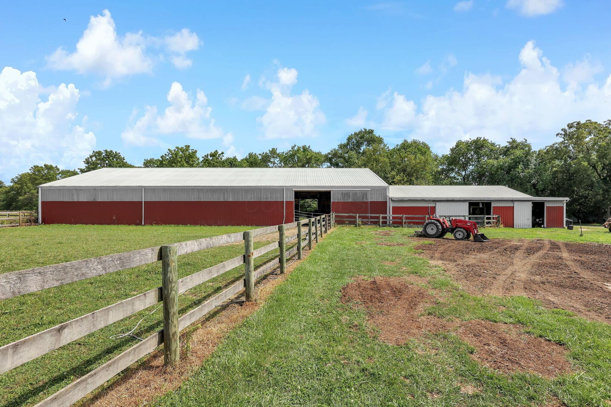 548 Amity Road Property Photo 6