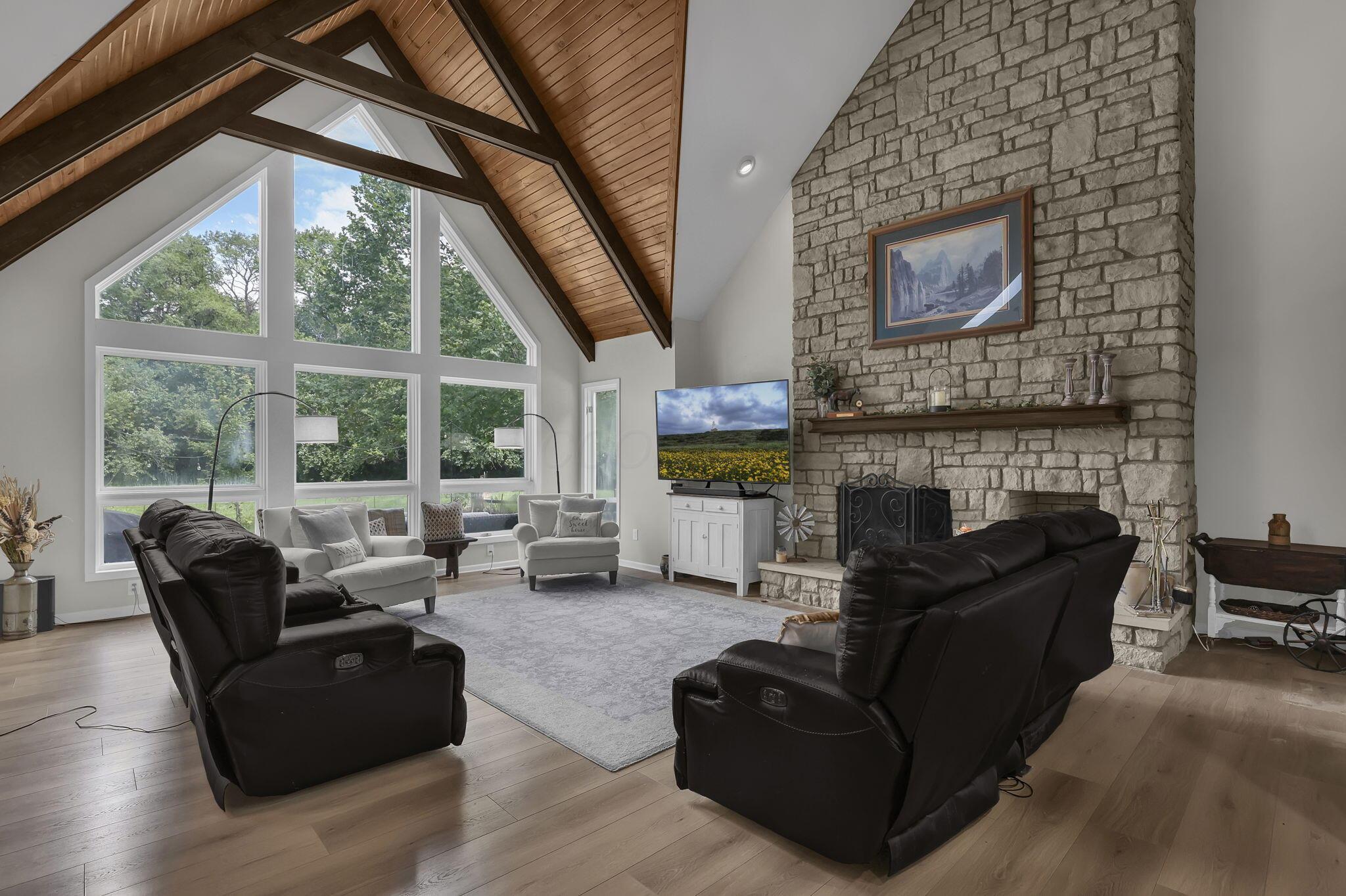 548 Amity Road Property Photo 11