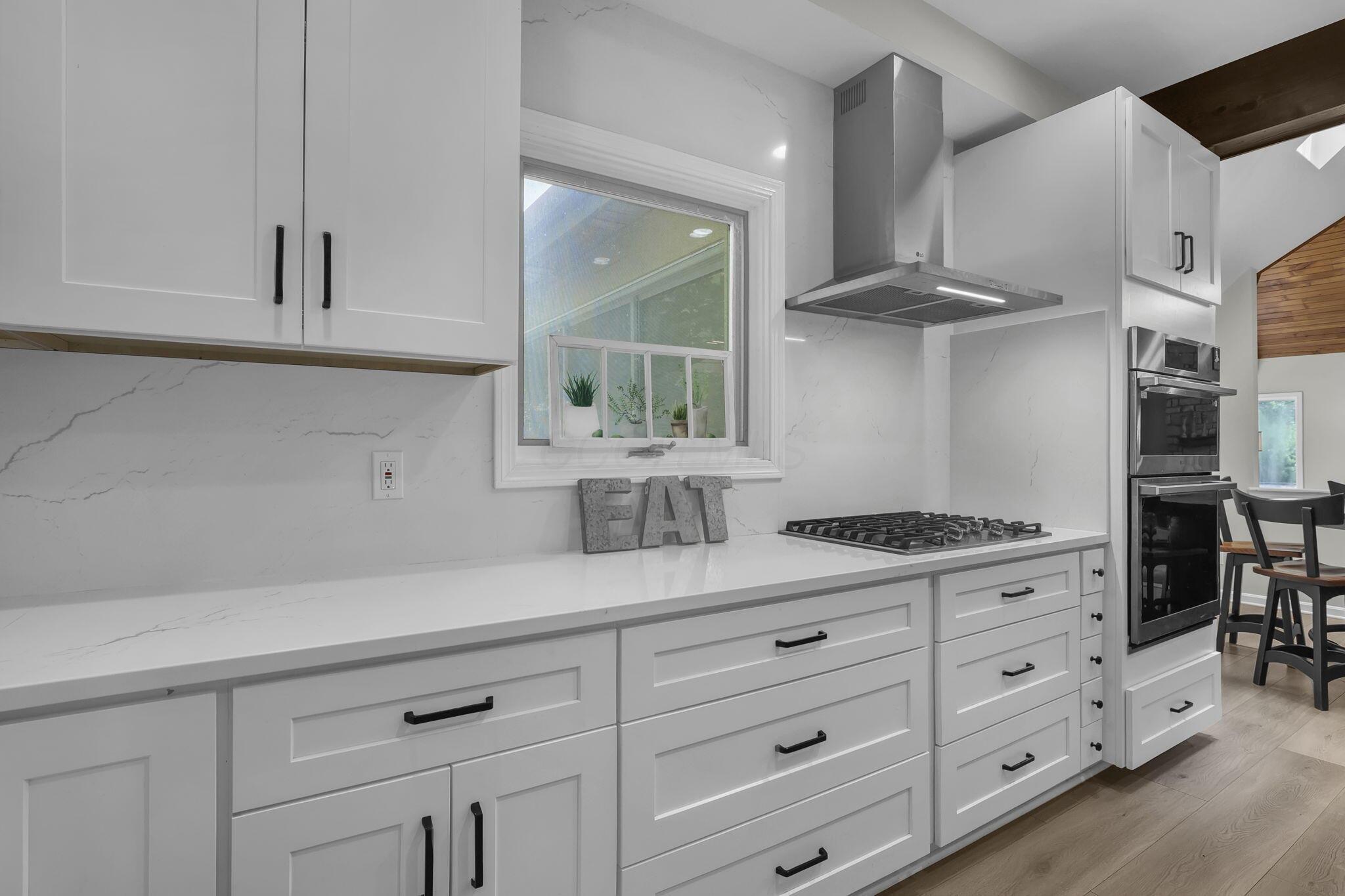 548 Amity Road Property Photo 15