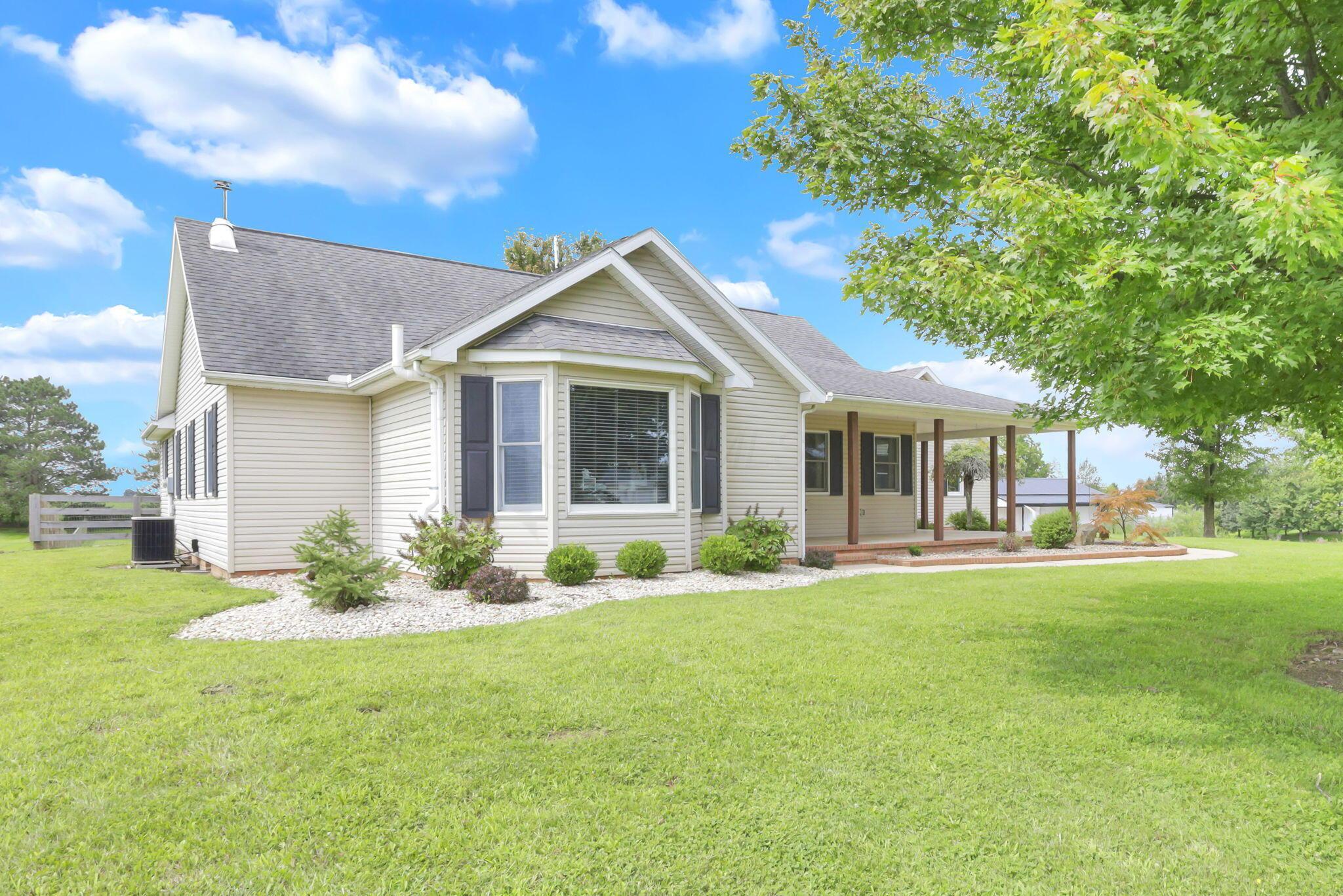 10575 State Route 56 E Property Photo 6