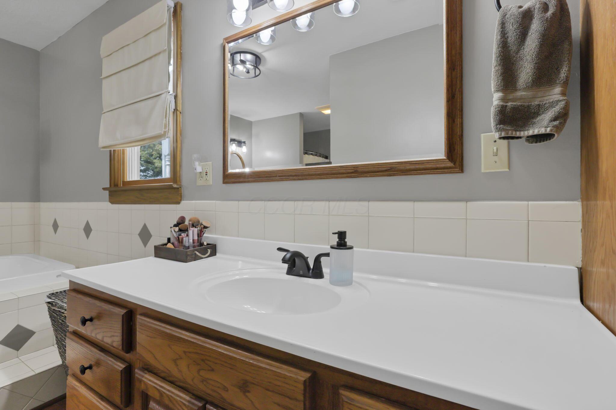 10575 State Route 56 E Property Photo 40