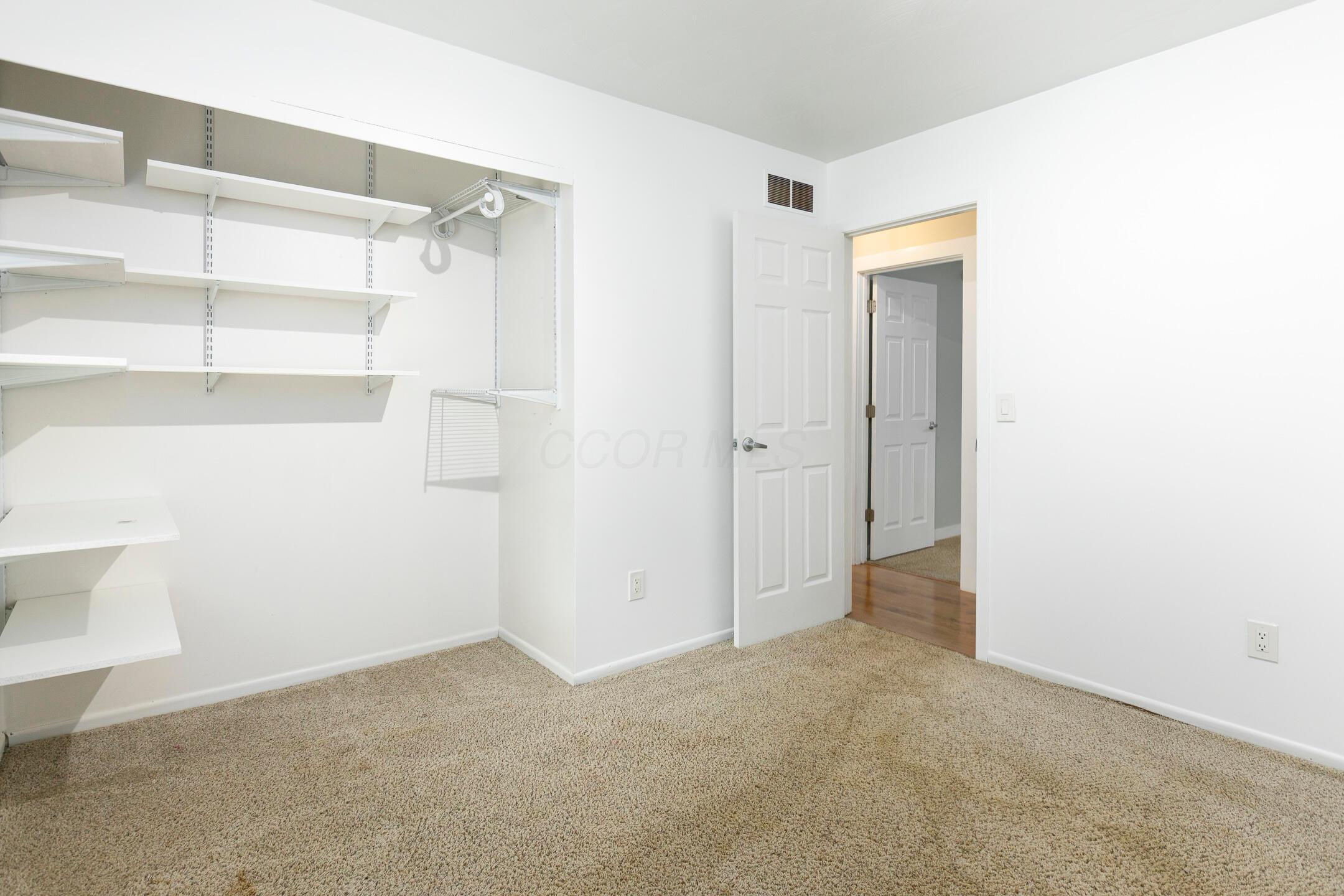 6290 Harlem Road Property Photo 35