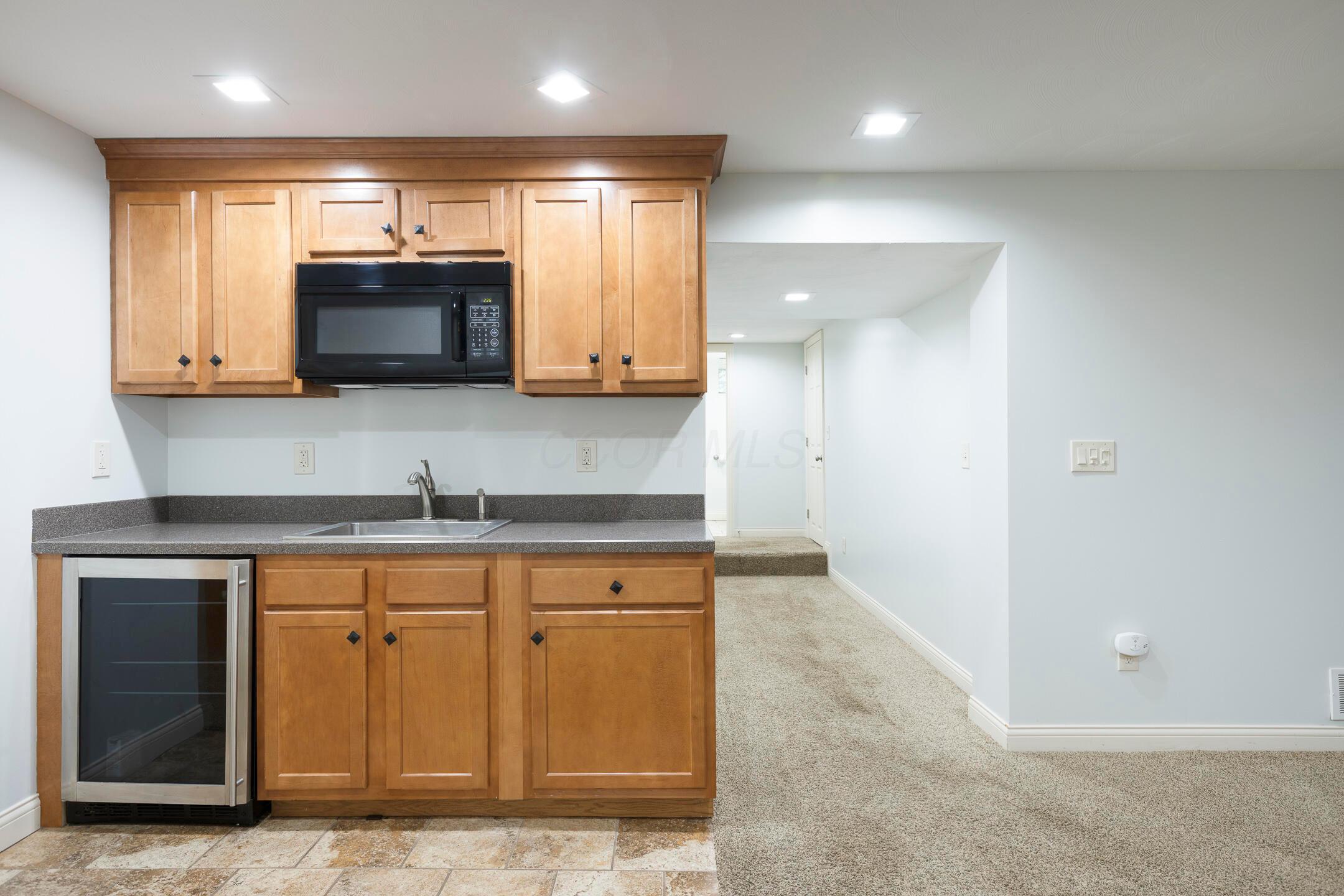 6290 Harlem Road Property Photo 39